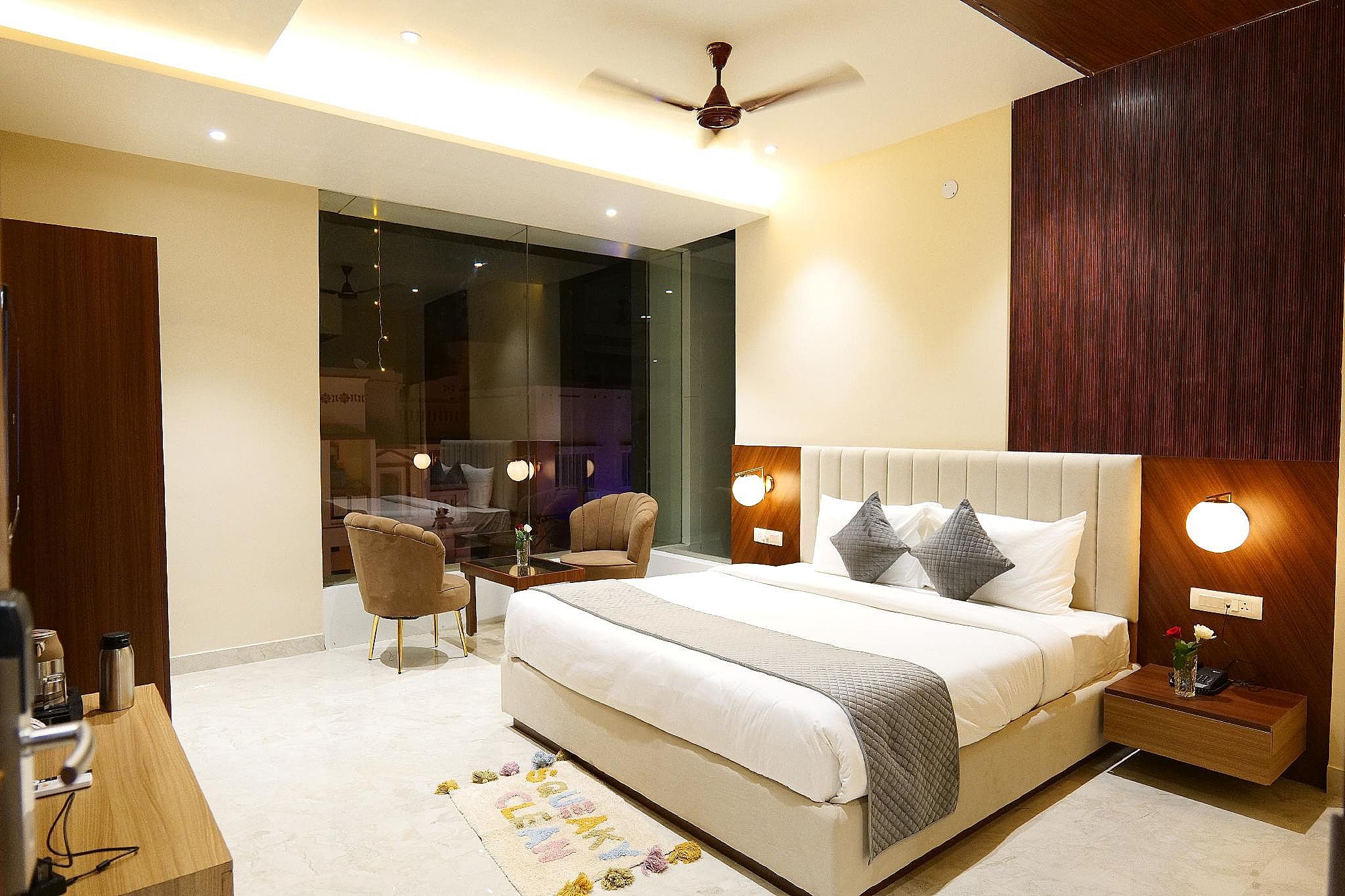  Club Room