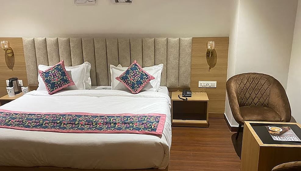 Hotel Luxurio Superior Rooms 2