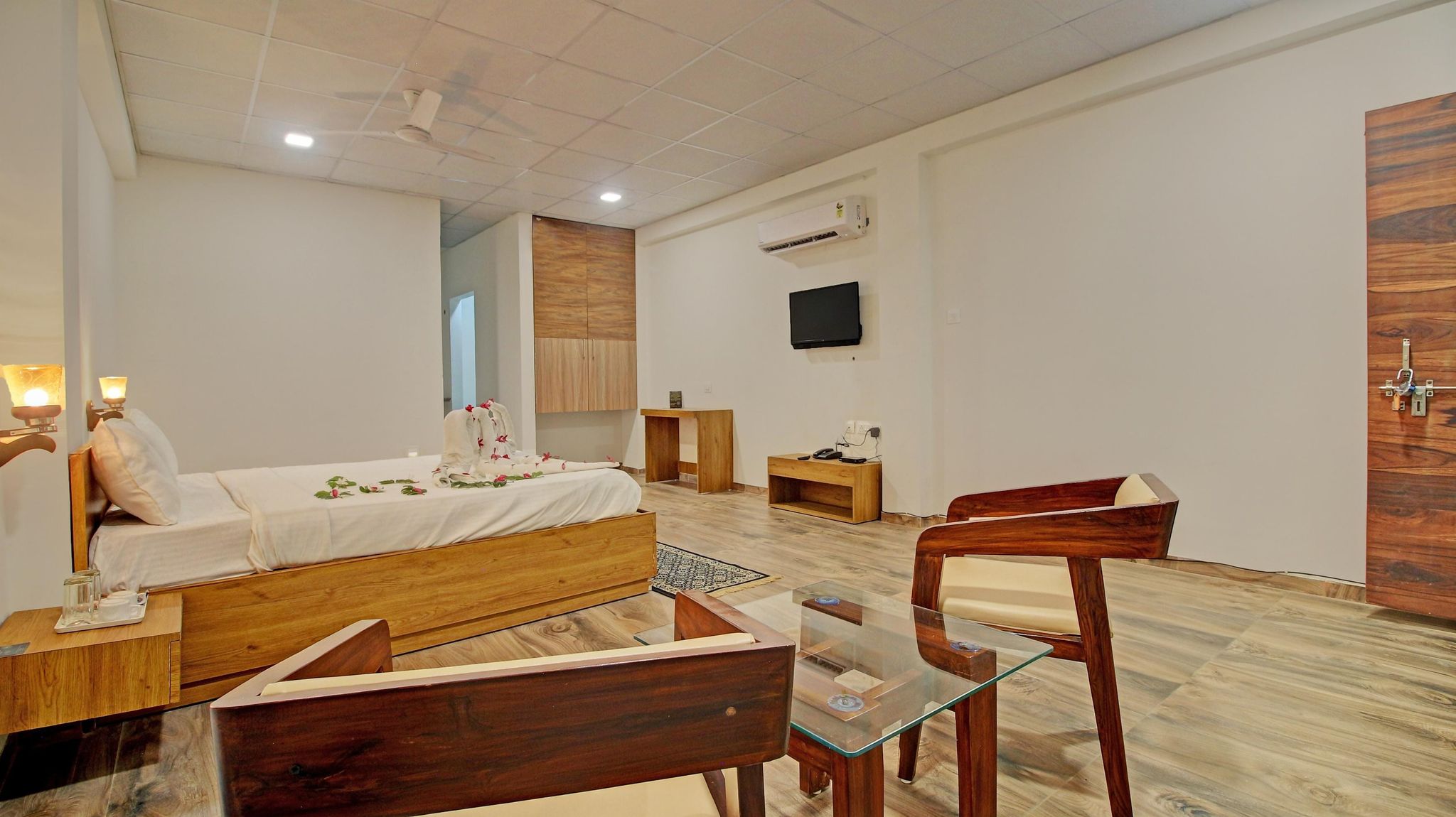 Aaranya Resort by Vihasta Forest View AC Cottages 6