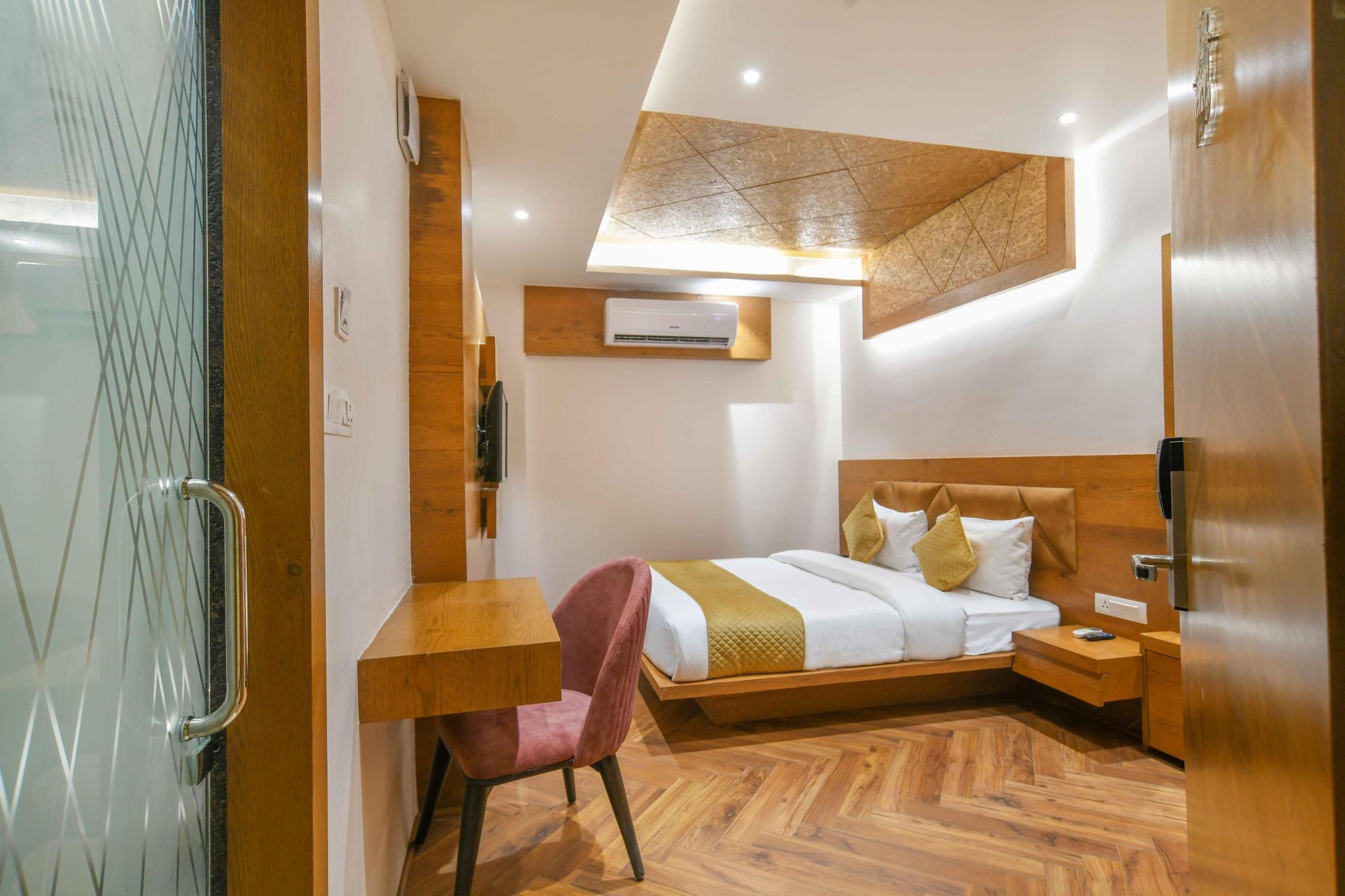 SUPER PRIME DELUXE THREE BEDROOM