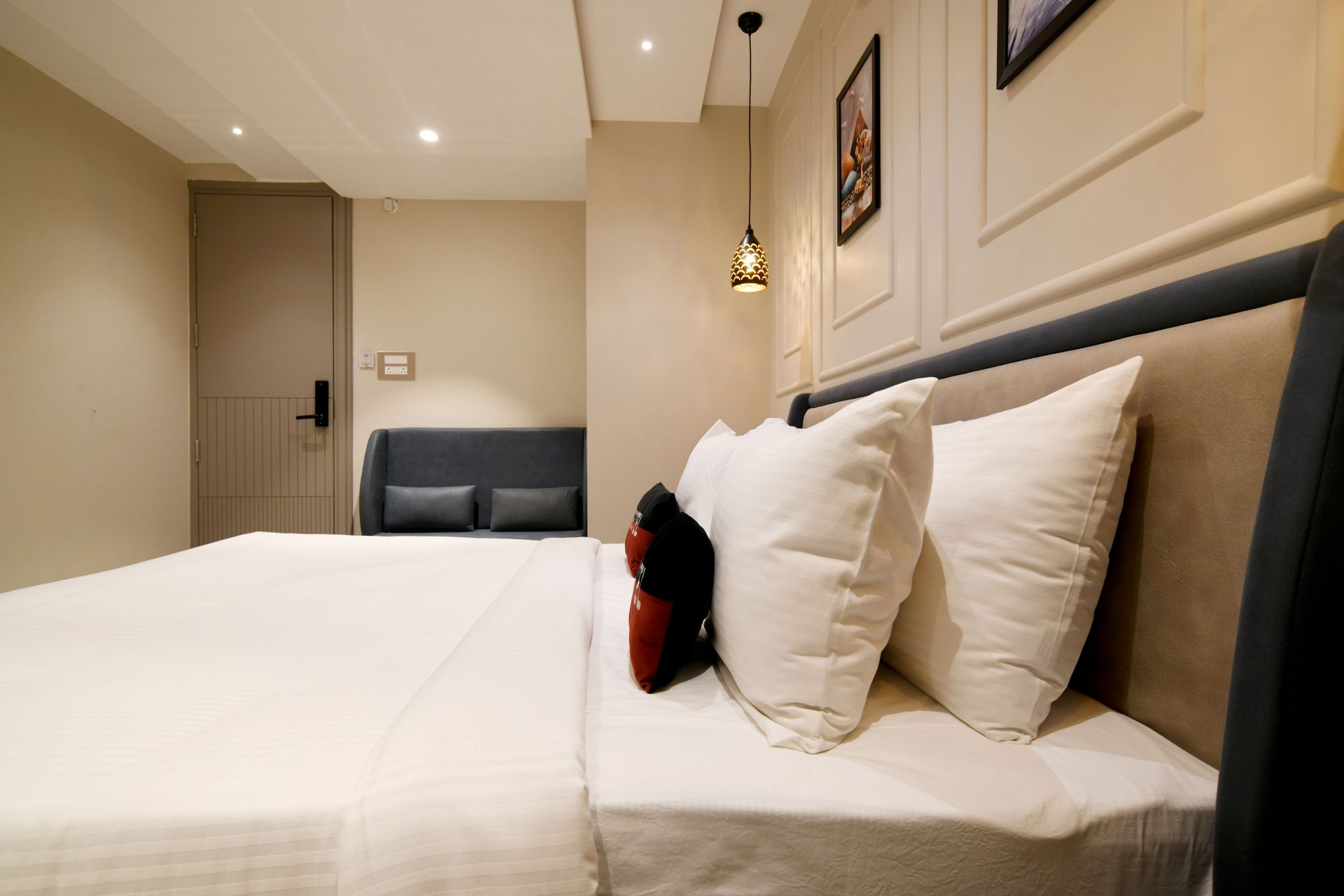 Aceotel Select Tulsi, Vijay Nagar - A Luxury Boutique Hotel Deluxe Room 4