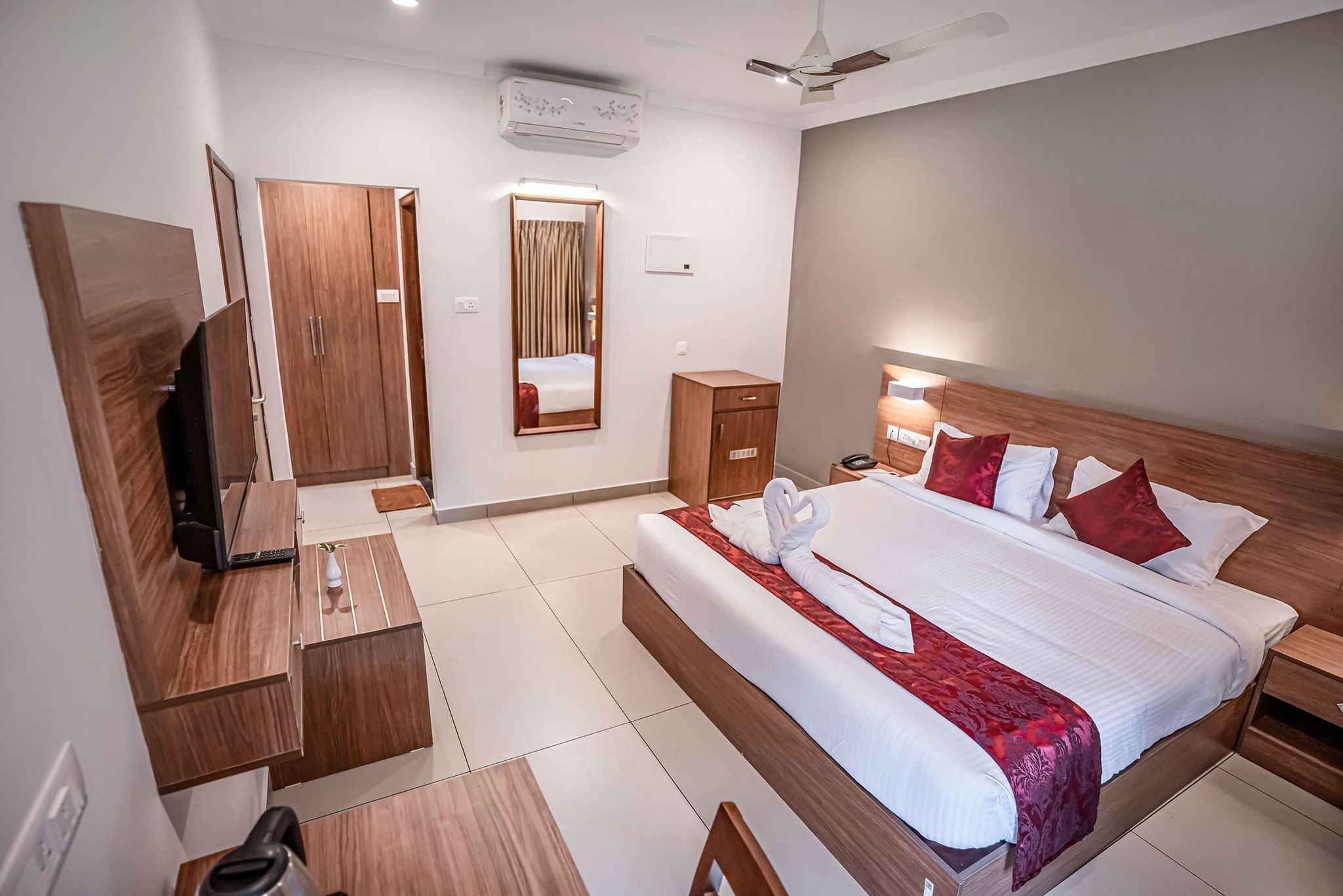 Pristine Riverdale Room with balcony AC