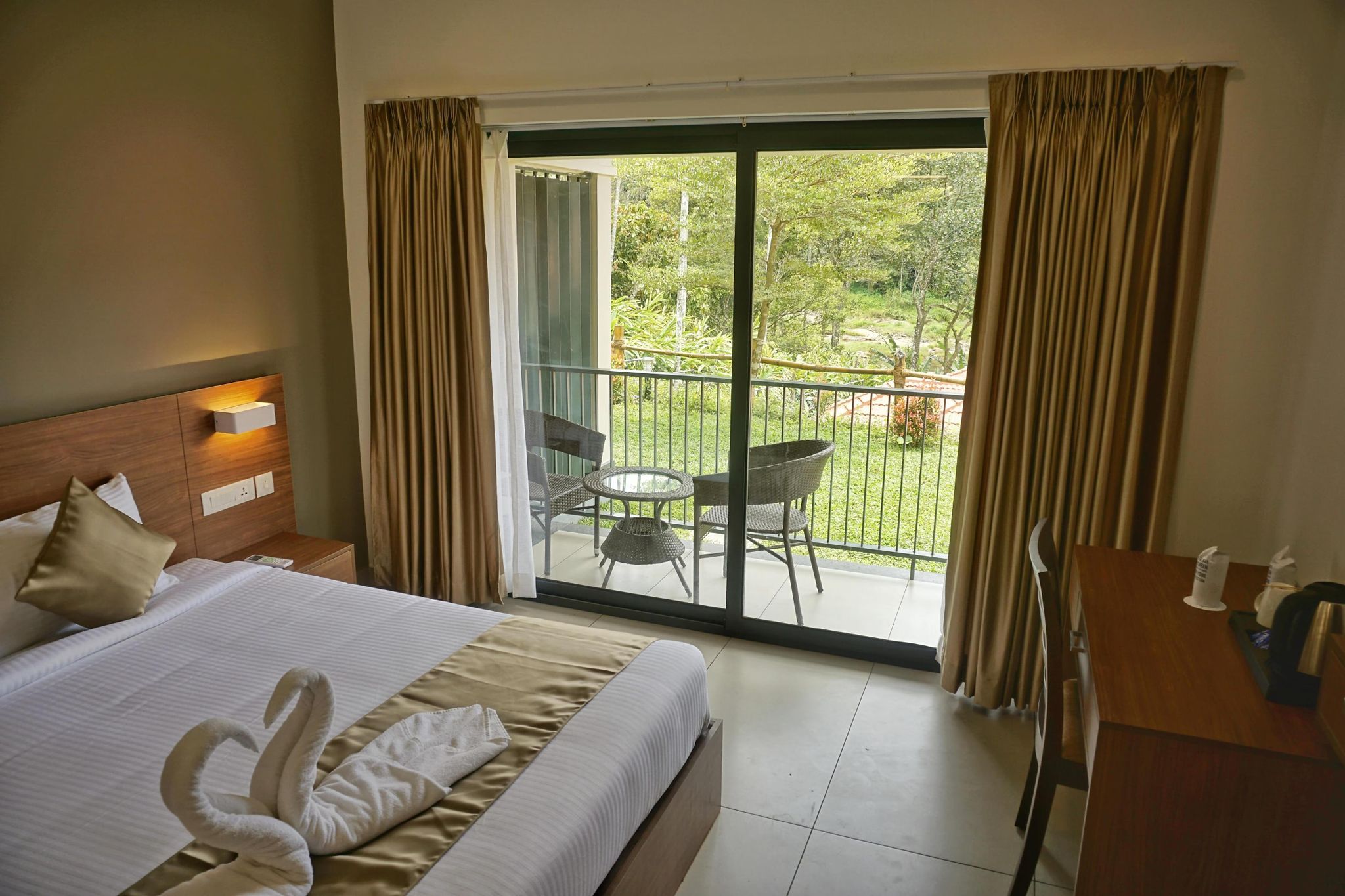 Pristine Riverdale Room with balcony AC