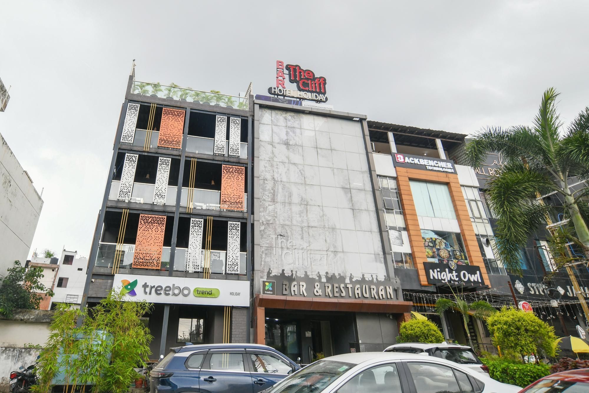 Hotel Holiday Indore