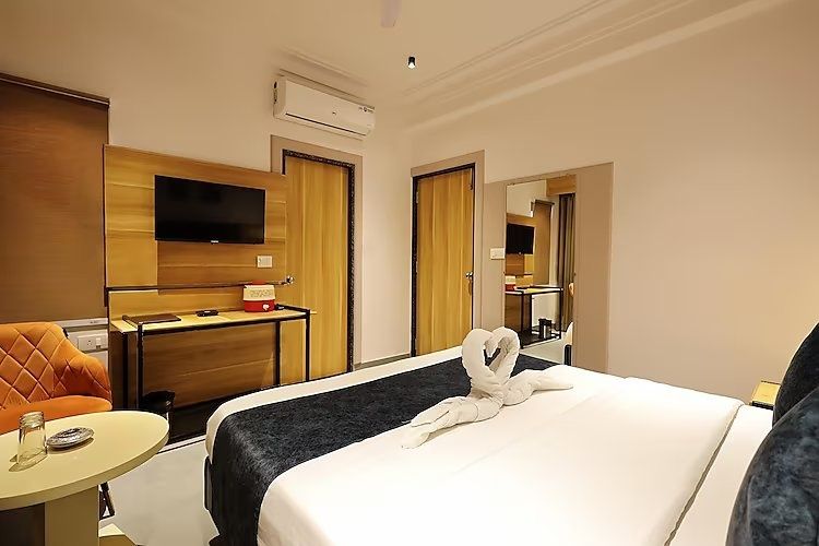 Hotel Sparkle Inn, Udaipur Queen Room 2