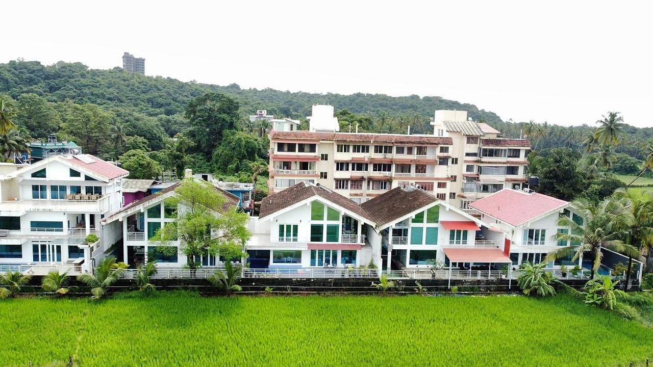 Elivaas Risaia - Luxurious 4BHK Villa with Private Pool