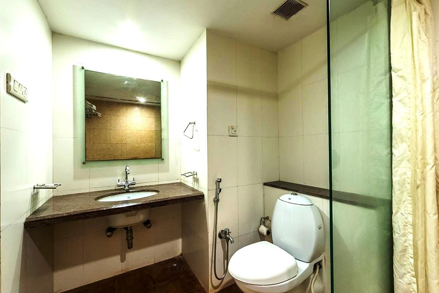 Orion Hotel By Balaji Hospitality Executive King 9