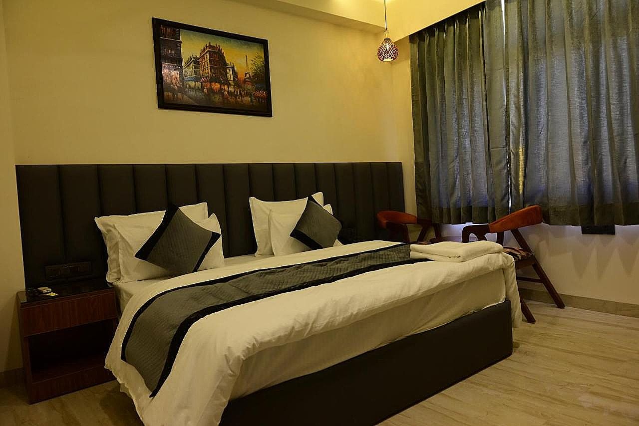Hotel Palash Deluxe Twin Room 5