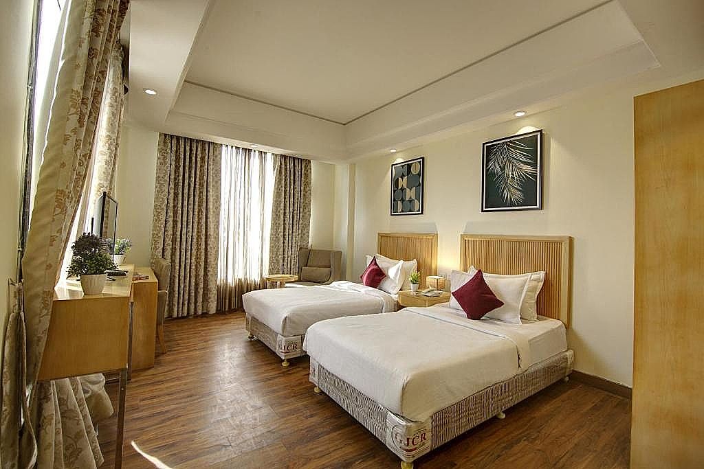Twin Bed Suite with City View