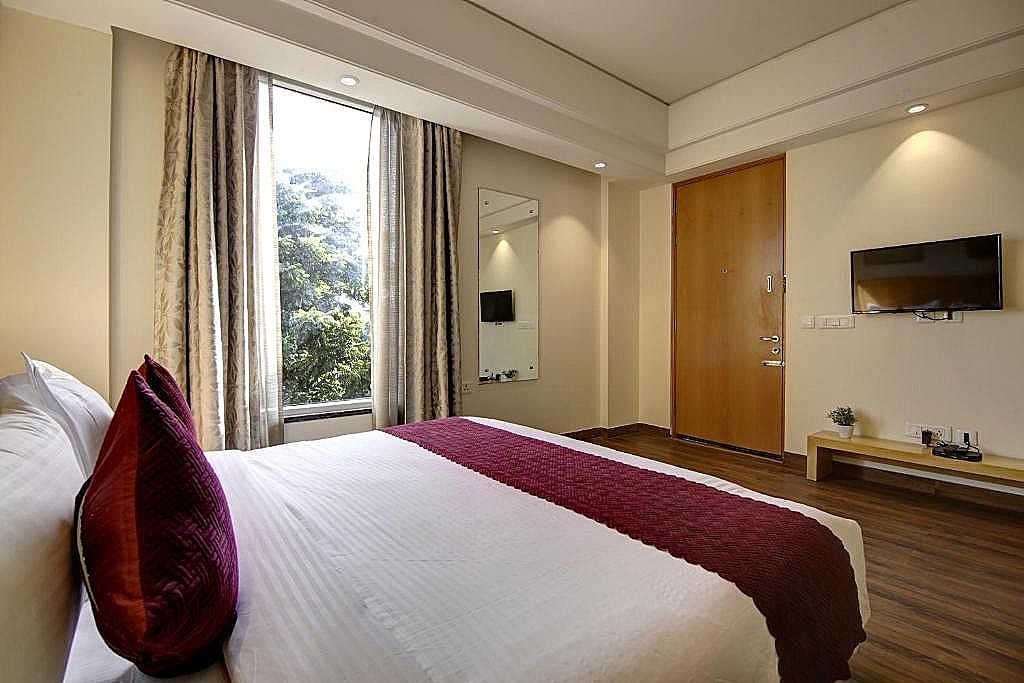 Day Use Room for 6 Hours, From 10 AM to 6 PM