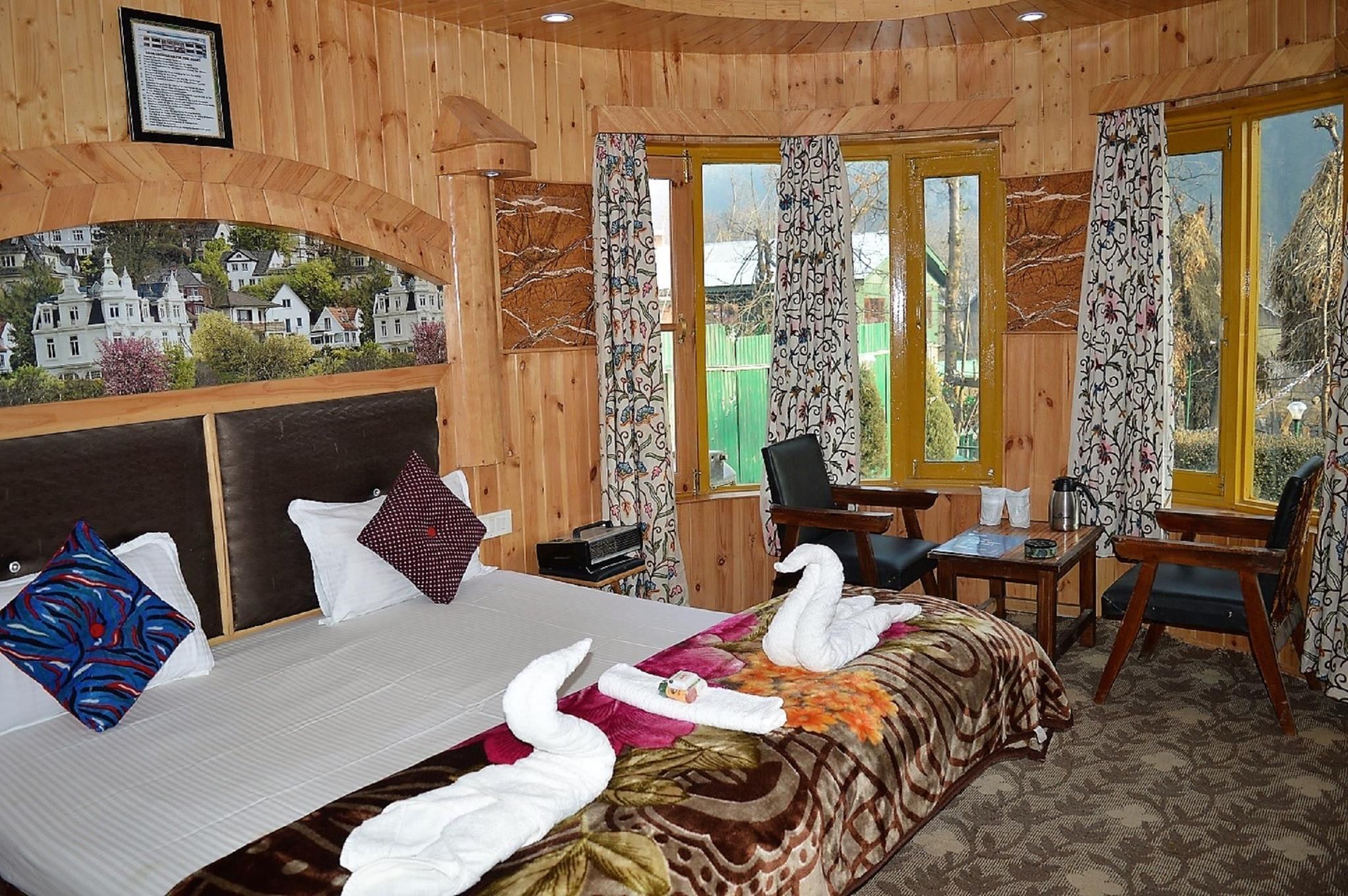 Hotel Bombay Palace Deluxe Room non ac 21