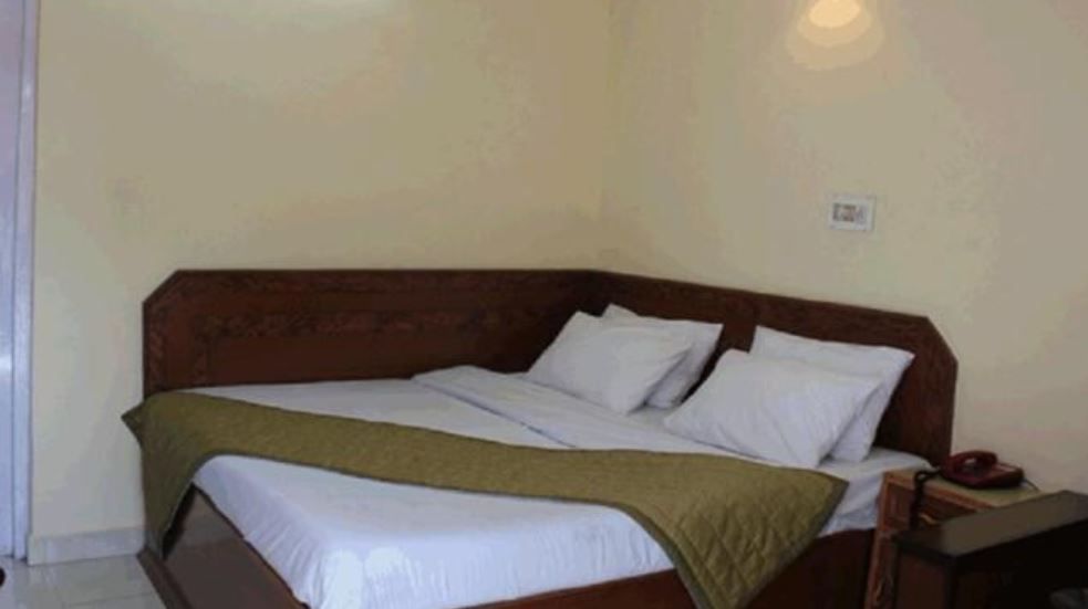 Hotel Pearl Deluxe Room 7