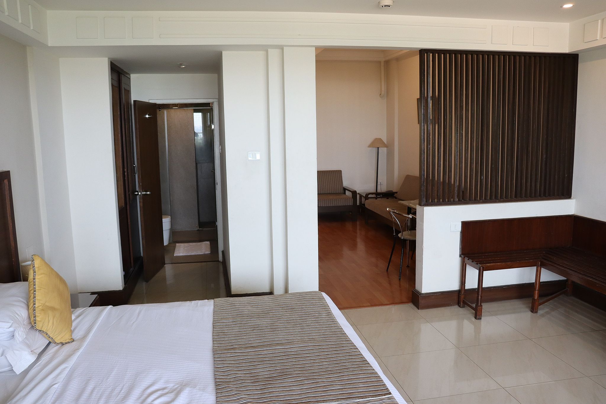 Hotel Ivory Tower Ivory Suite 2