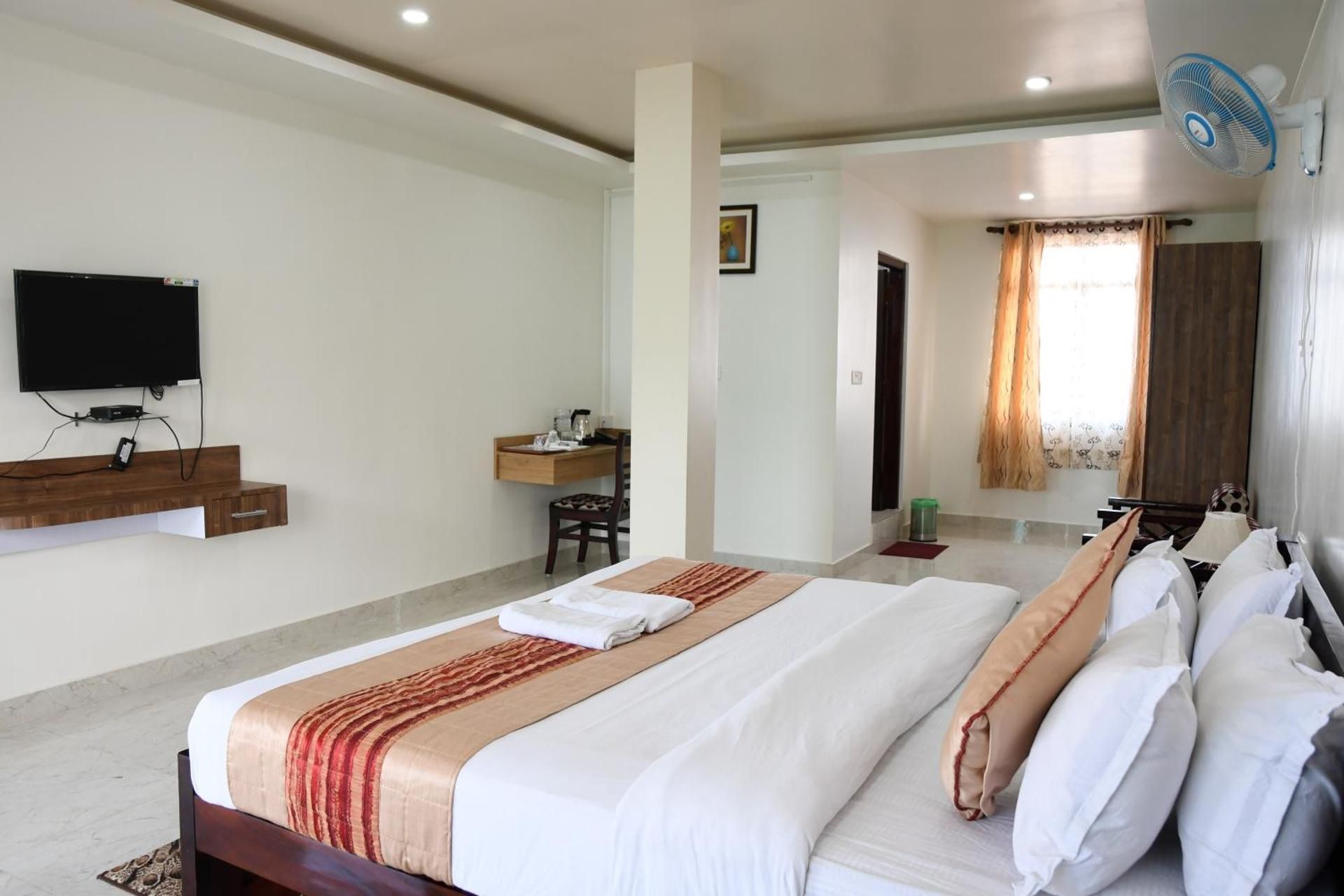 San Nael La Resort  Deluxe Rooms 3