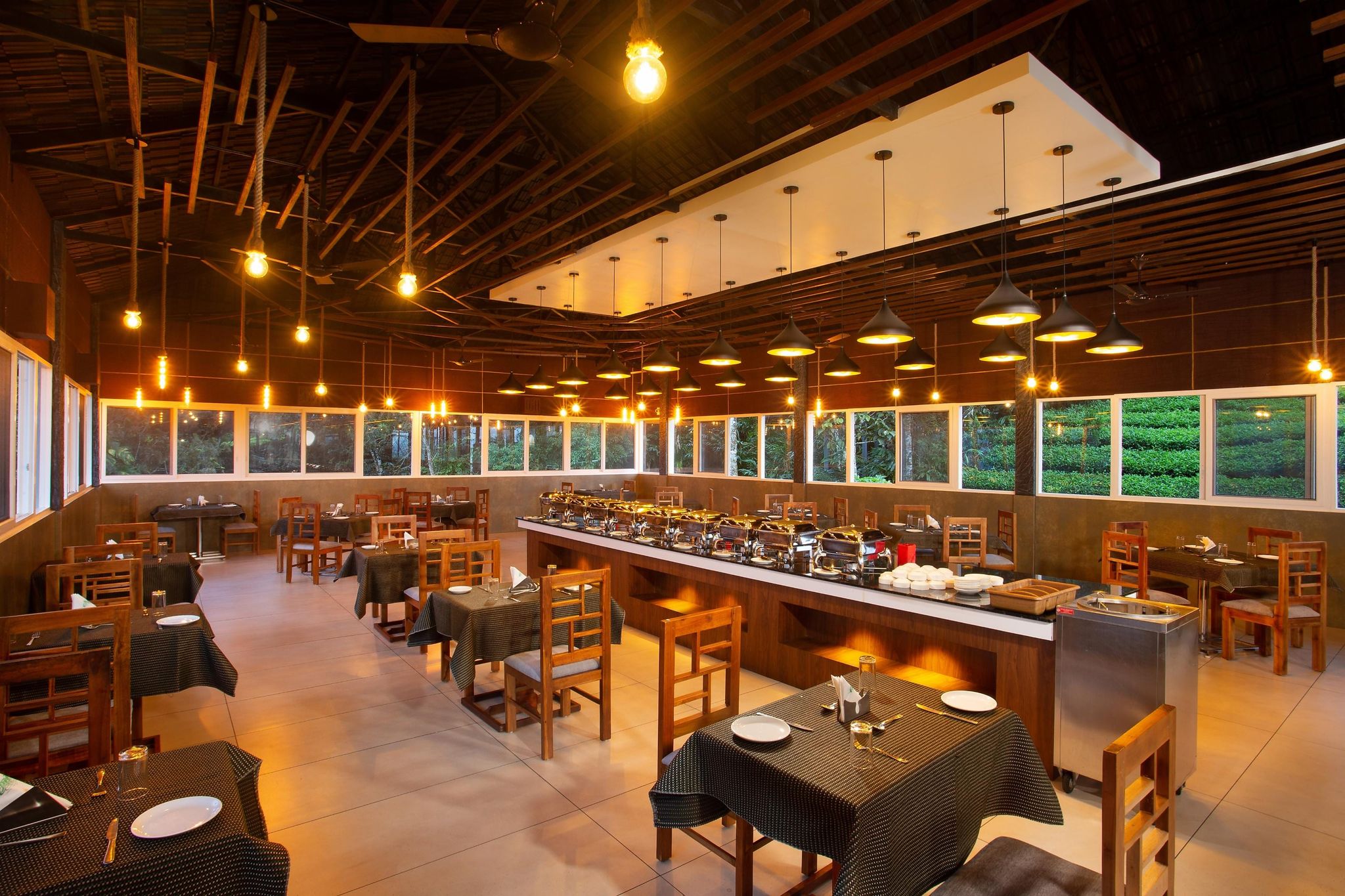 Food & Dining