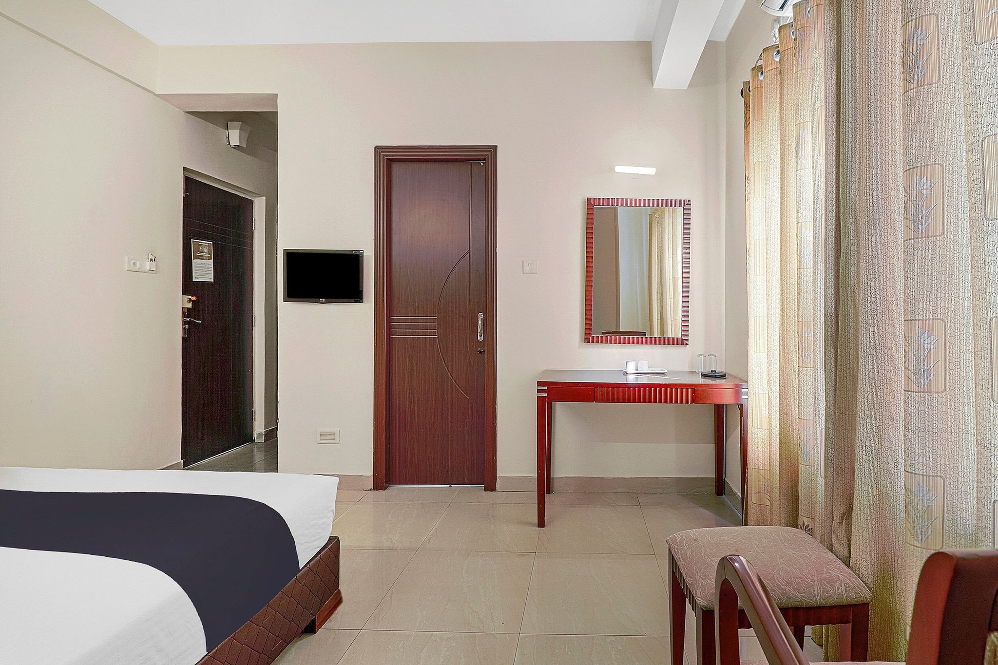 Collection O 29 Church's Inn Near Cubbon Park Classic 17