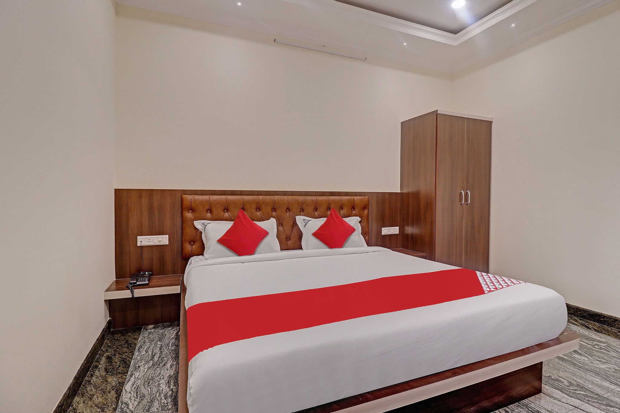 Collection O Ashraya Paradise Classic 5