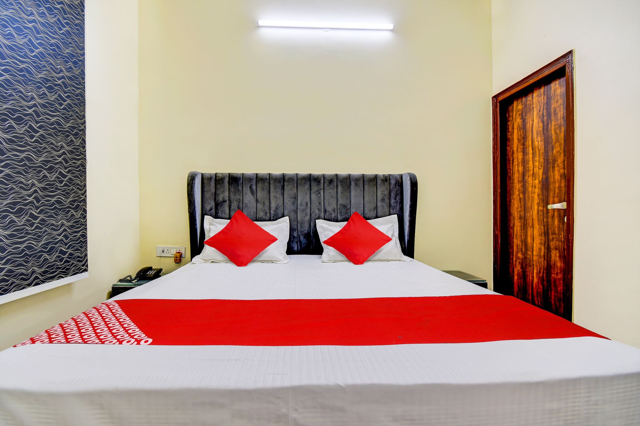 Hotel O White Hut Classic 14