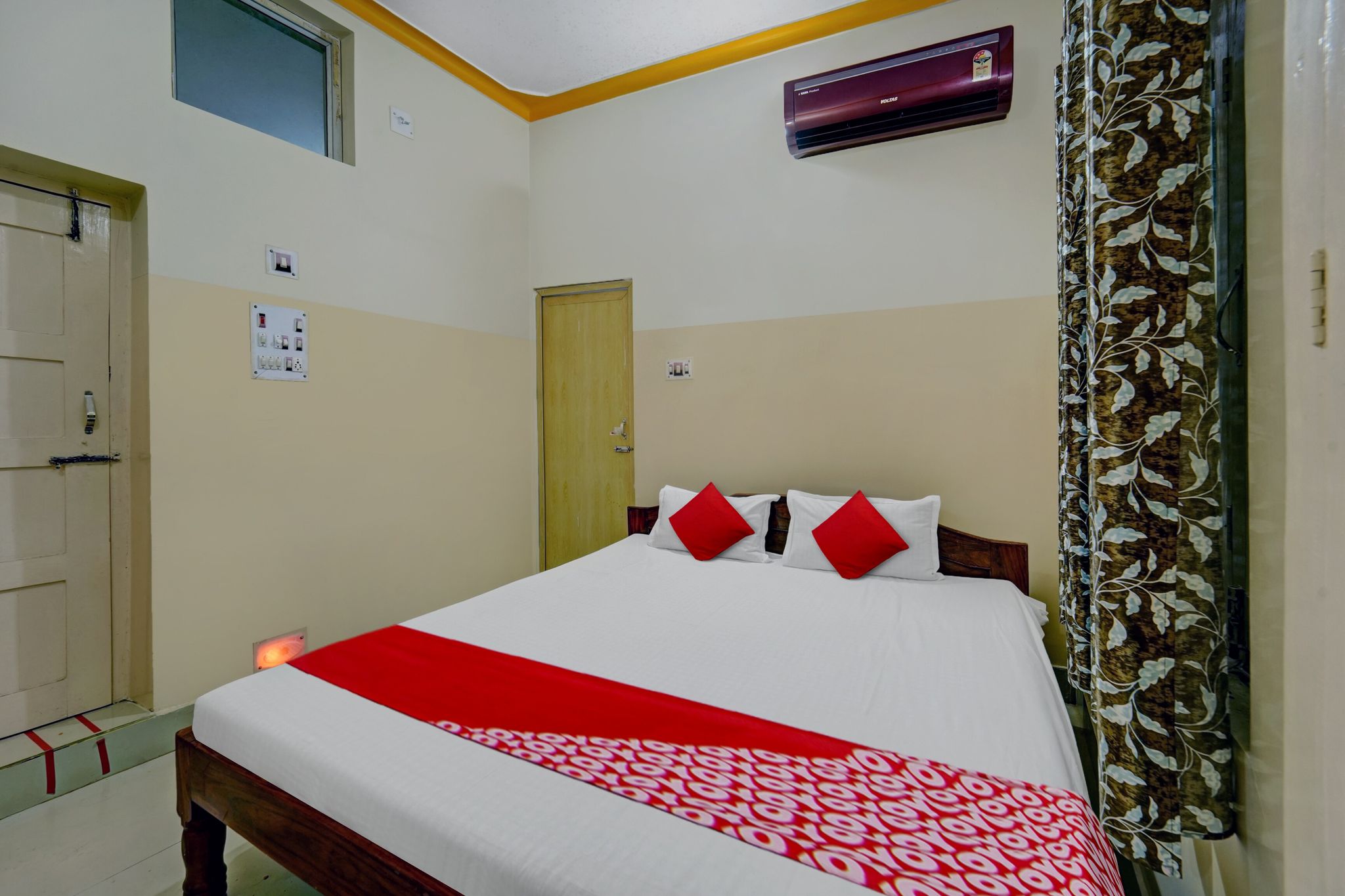 Hotel O 819125 HOTEL SHIV TRIPTI AND BANQUET HALL Classic 3