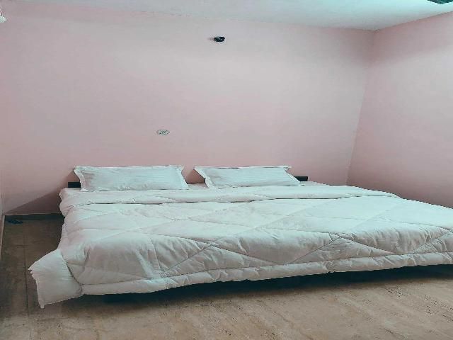OYO 818688 Bluemoon Ekdill