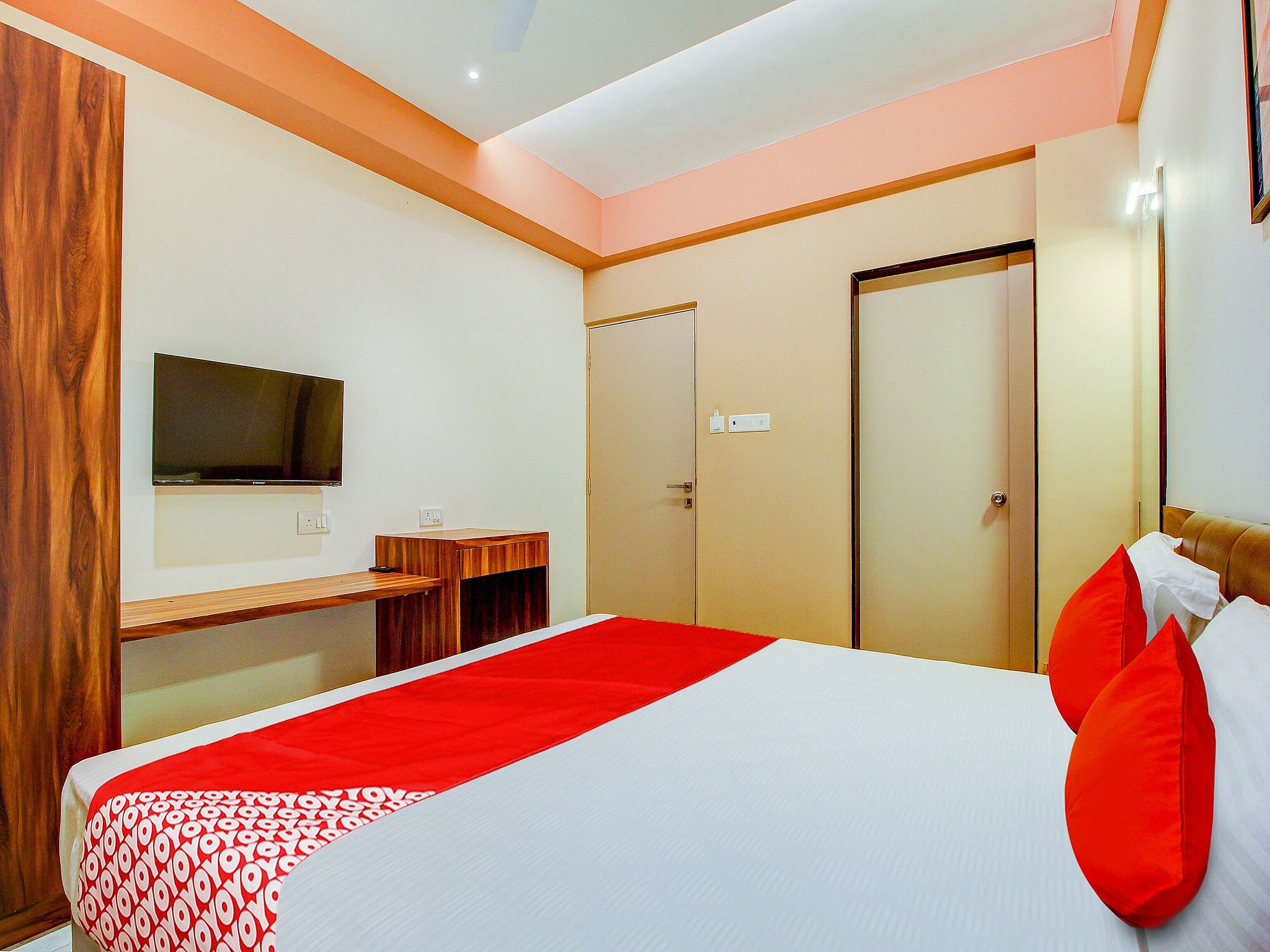 Collection O by OYO Peak Stay Classic 17