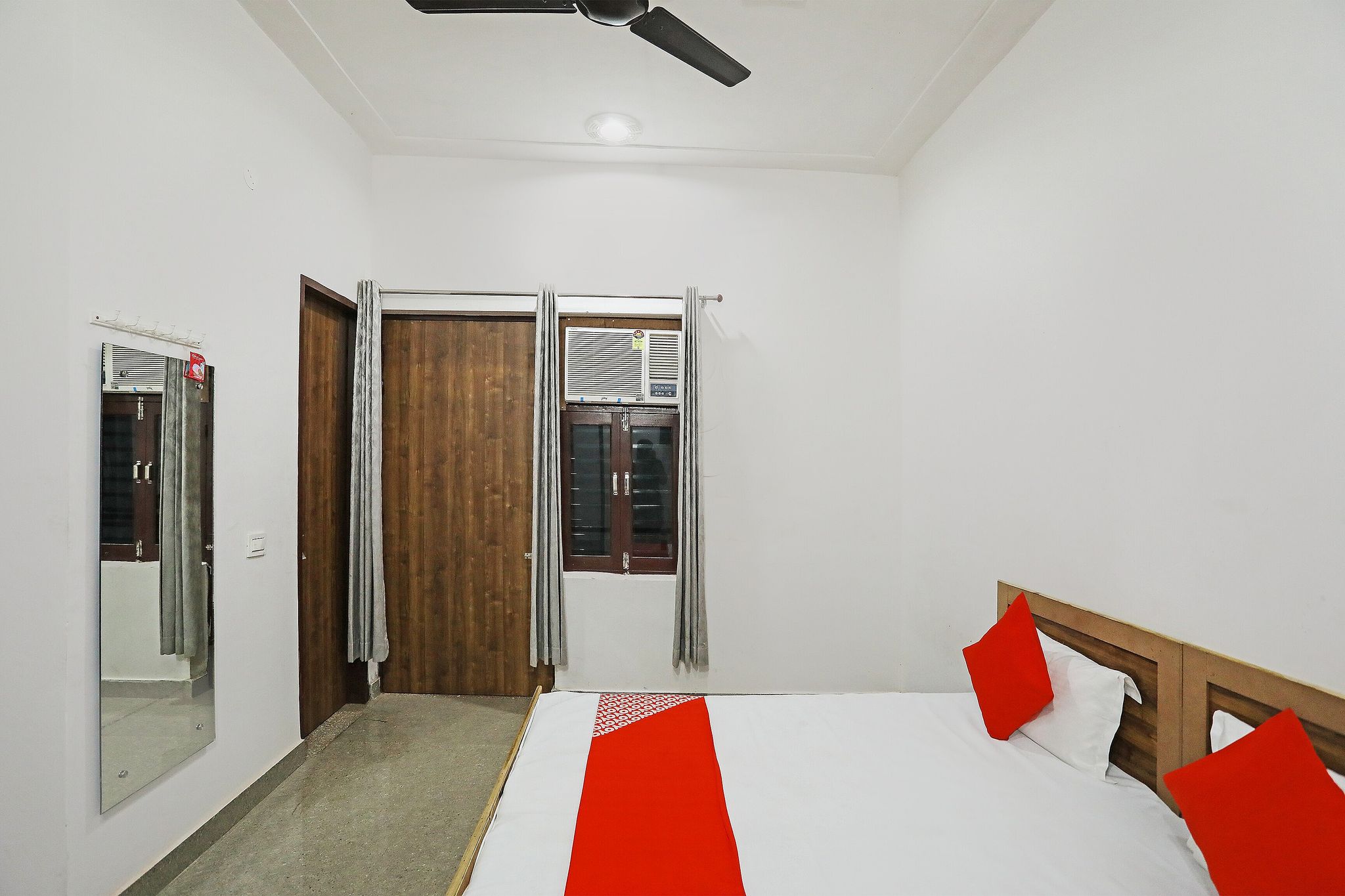 Hotel O Yuvraj Plaza Classic 8