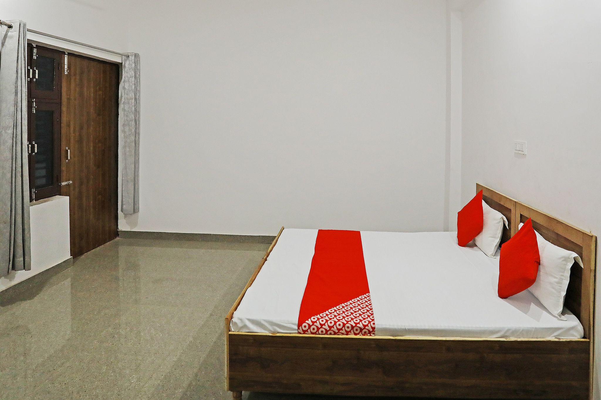 Hotel O Yuvraj Plaza Classic 12