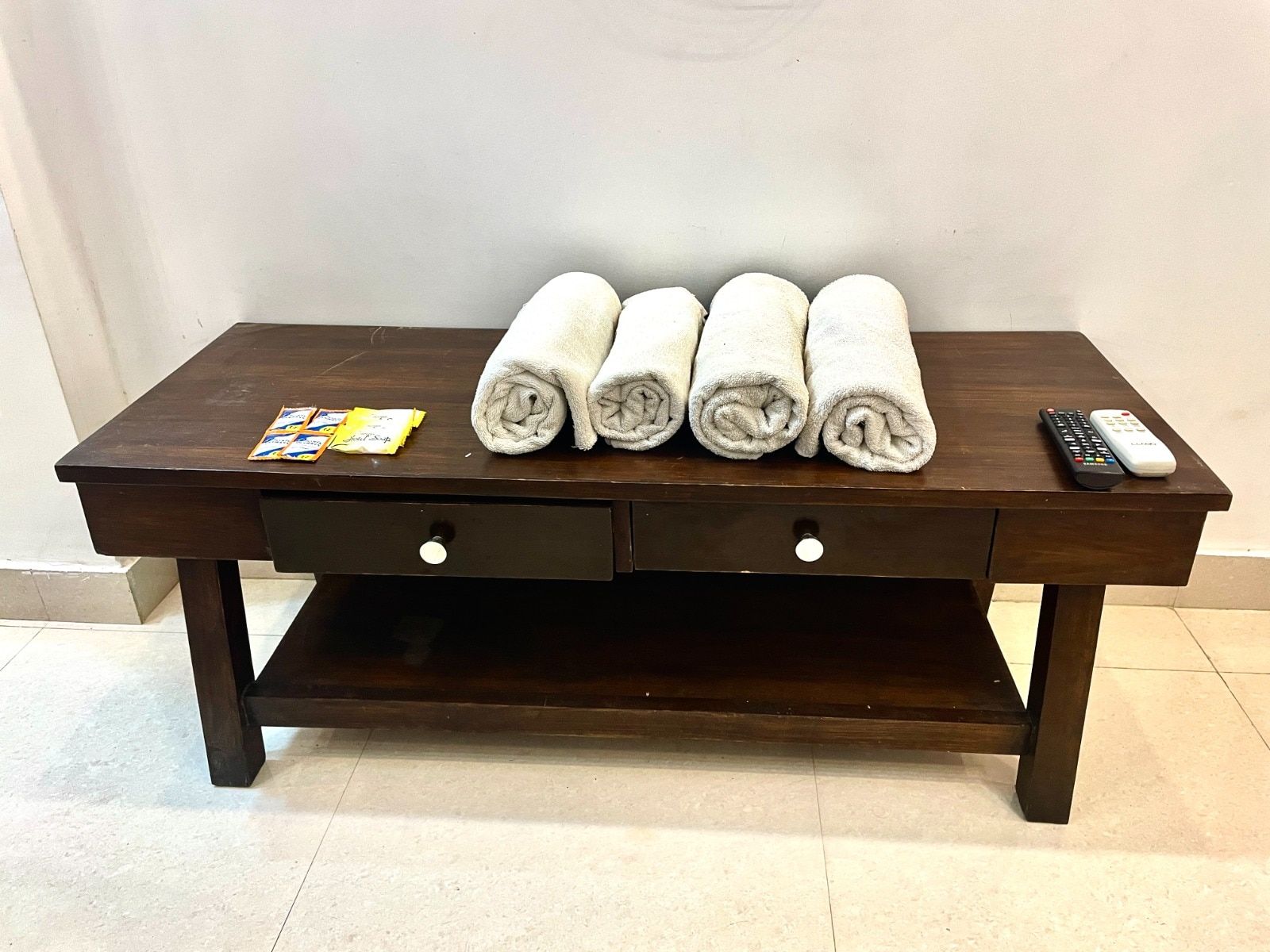 Shri Radha Ashtami Seva Ashram Double Deluxe Room 6