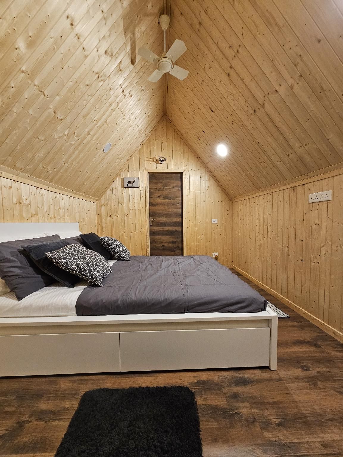 The Glampies Ixora 6