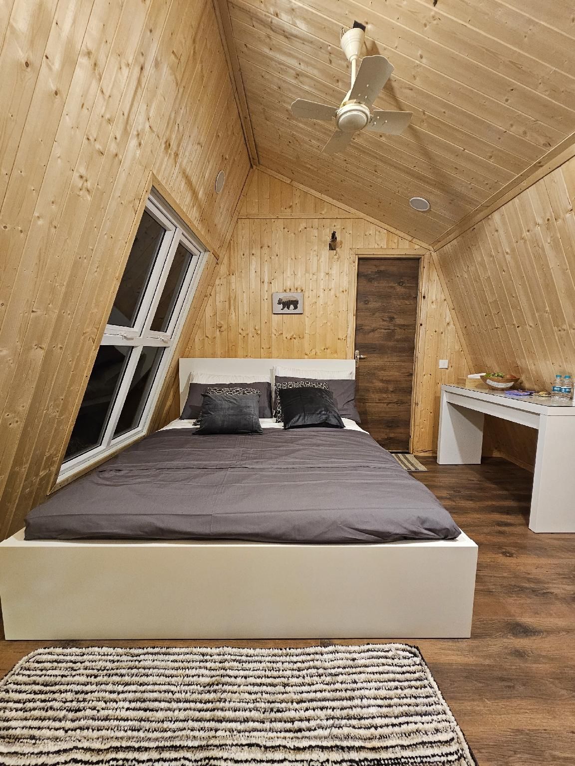 The Glampies Ixora 9