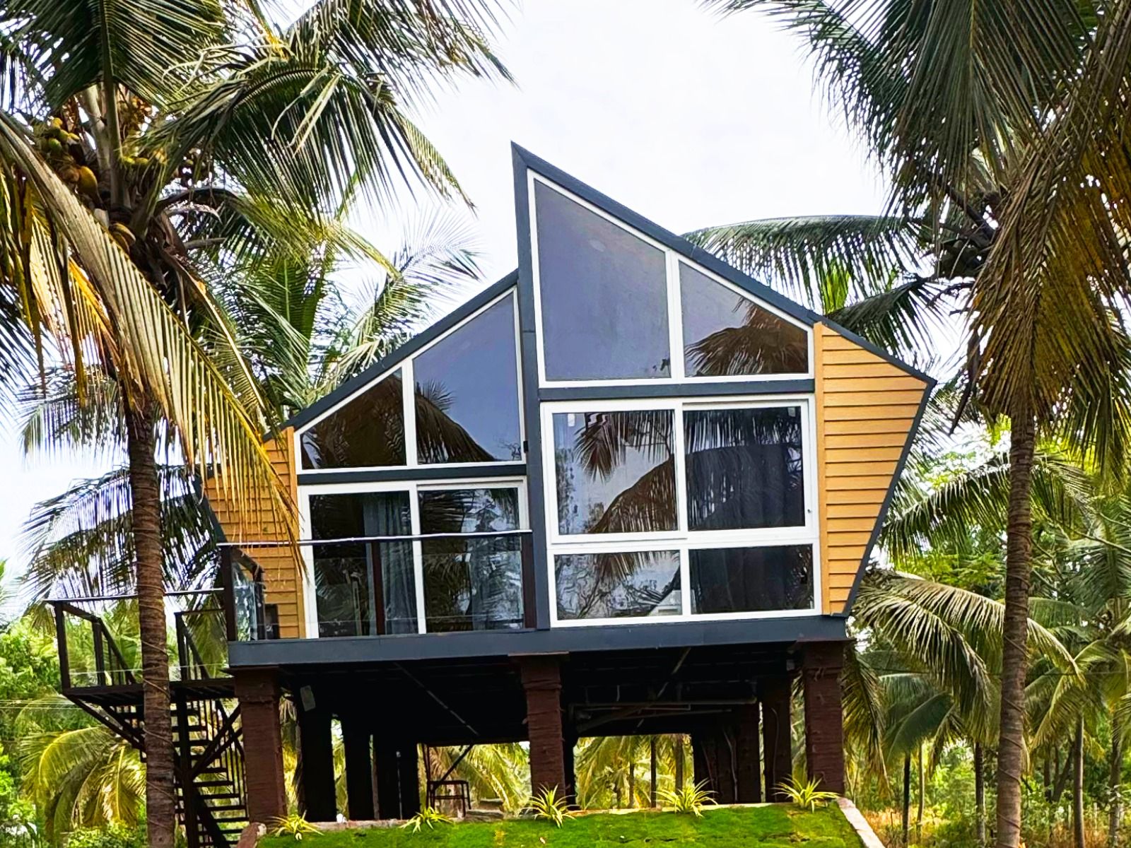 The Glampies Aurora 3