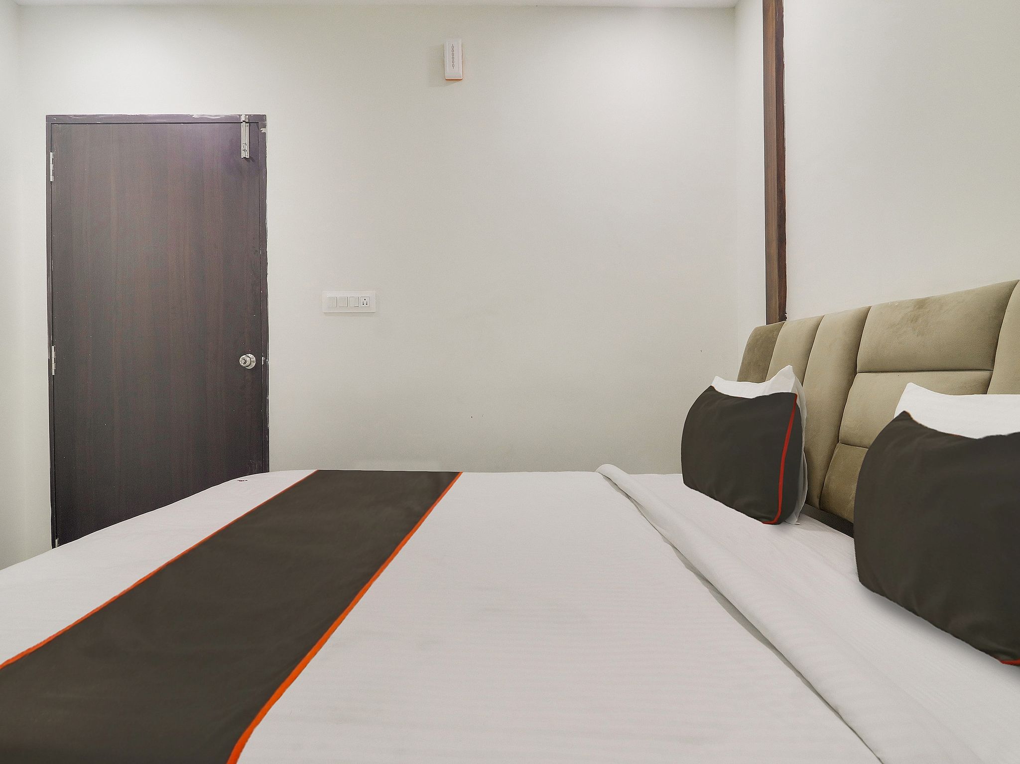 Collection O RB GRAND @ KOMPALLY Classic 7