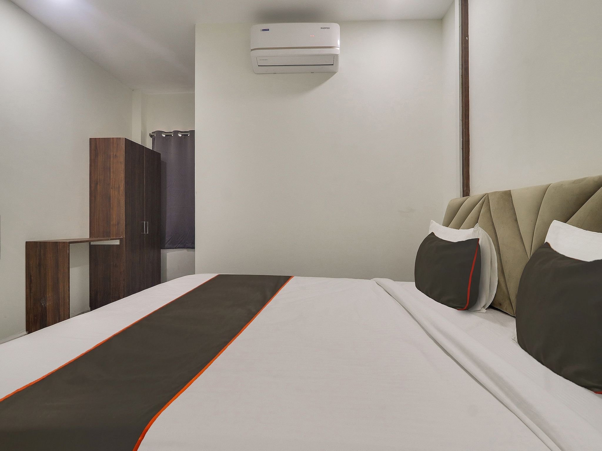 Collection O RB GRAND @ KOMPALLY Classic 6