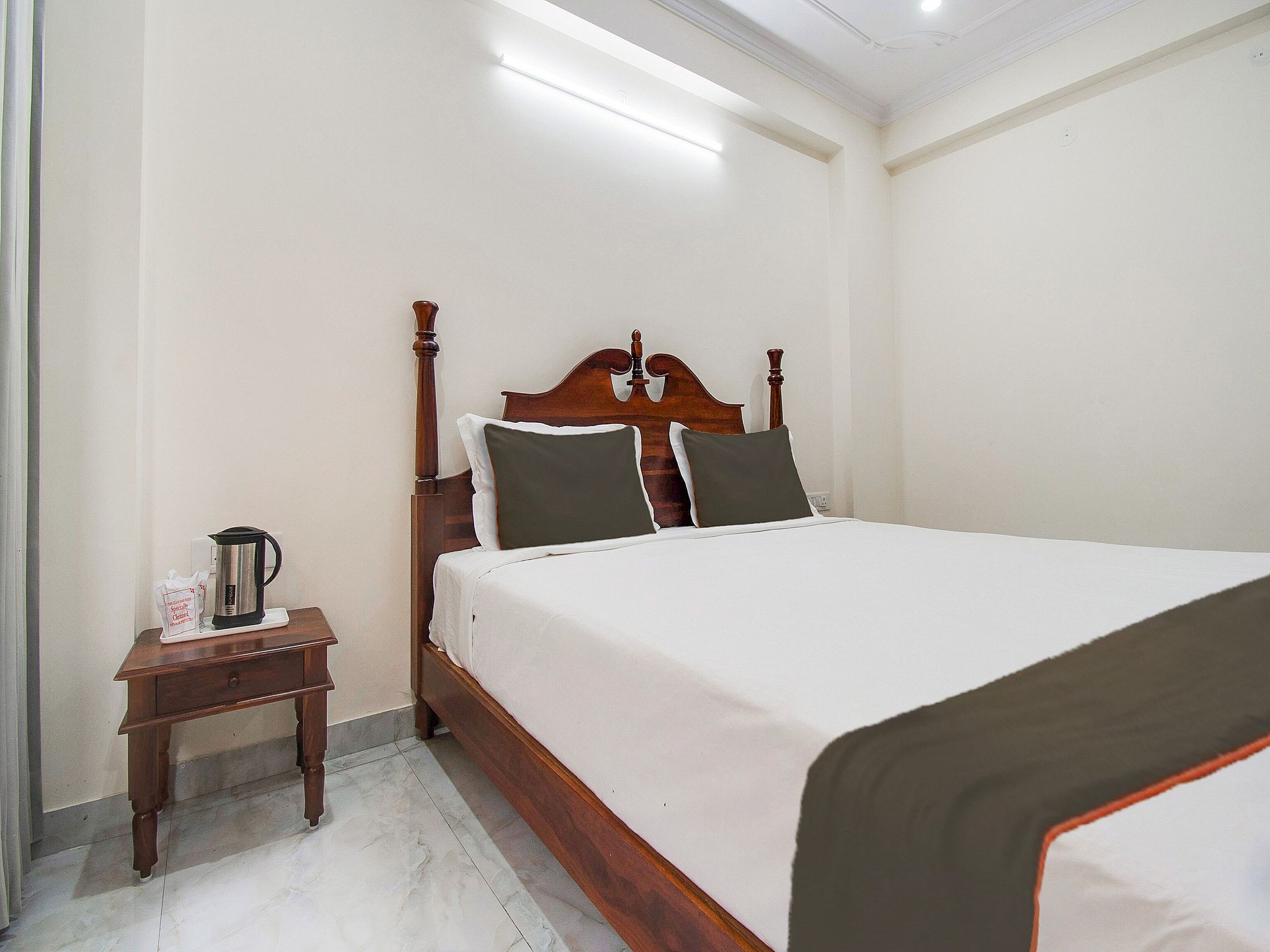 OYO Hotel Umrao opp big tree cafe ajmer road 200ft by pass highway king
