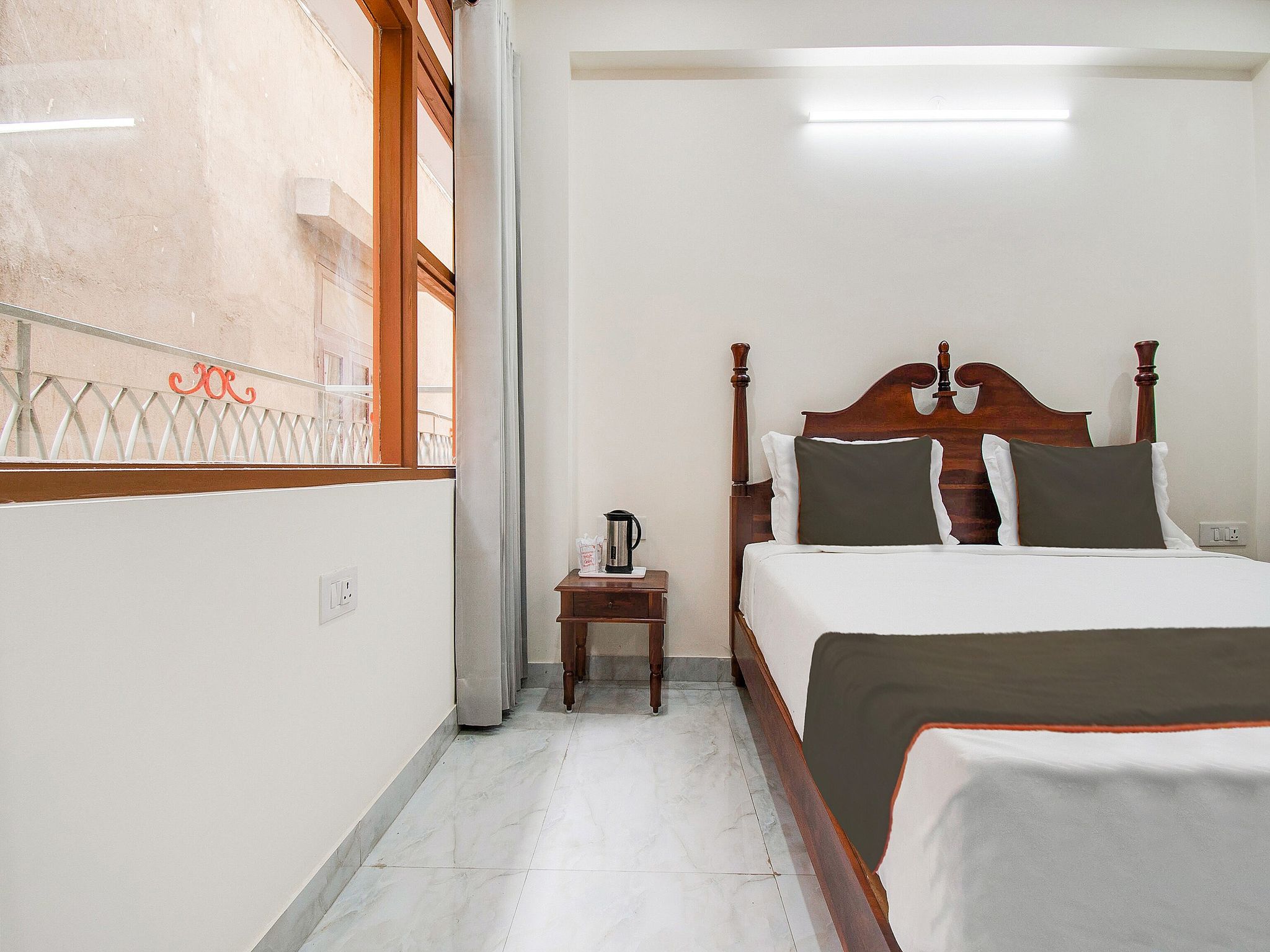 OYO Hotel Umrao opp big tree cafe ajmer road 200ft by pass highway king
