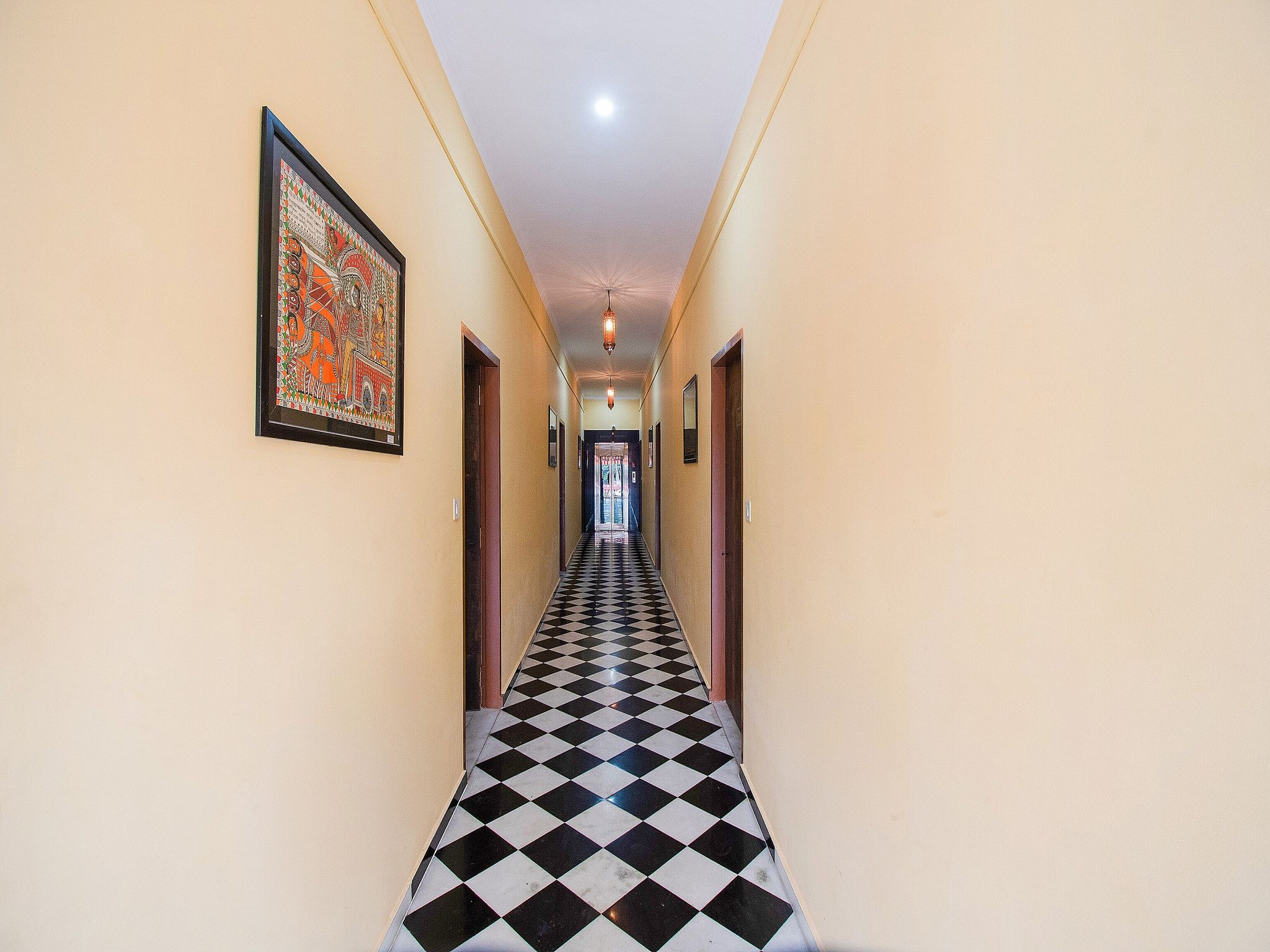 OYO Hotel Umrao opp big tree cafe ajmer road 200ft by pass highway king