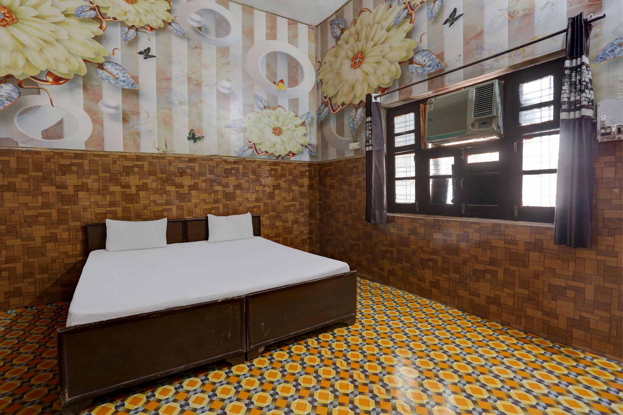 SPOT ON Hotel Milan And Marriage Palace
