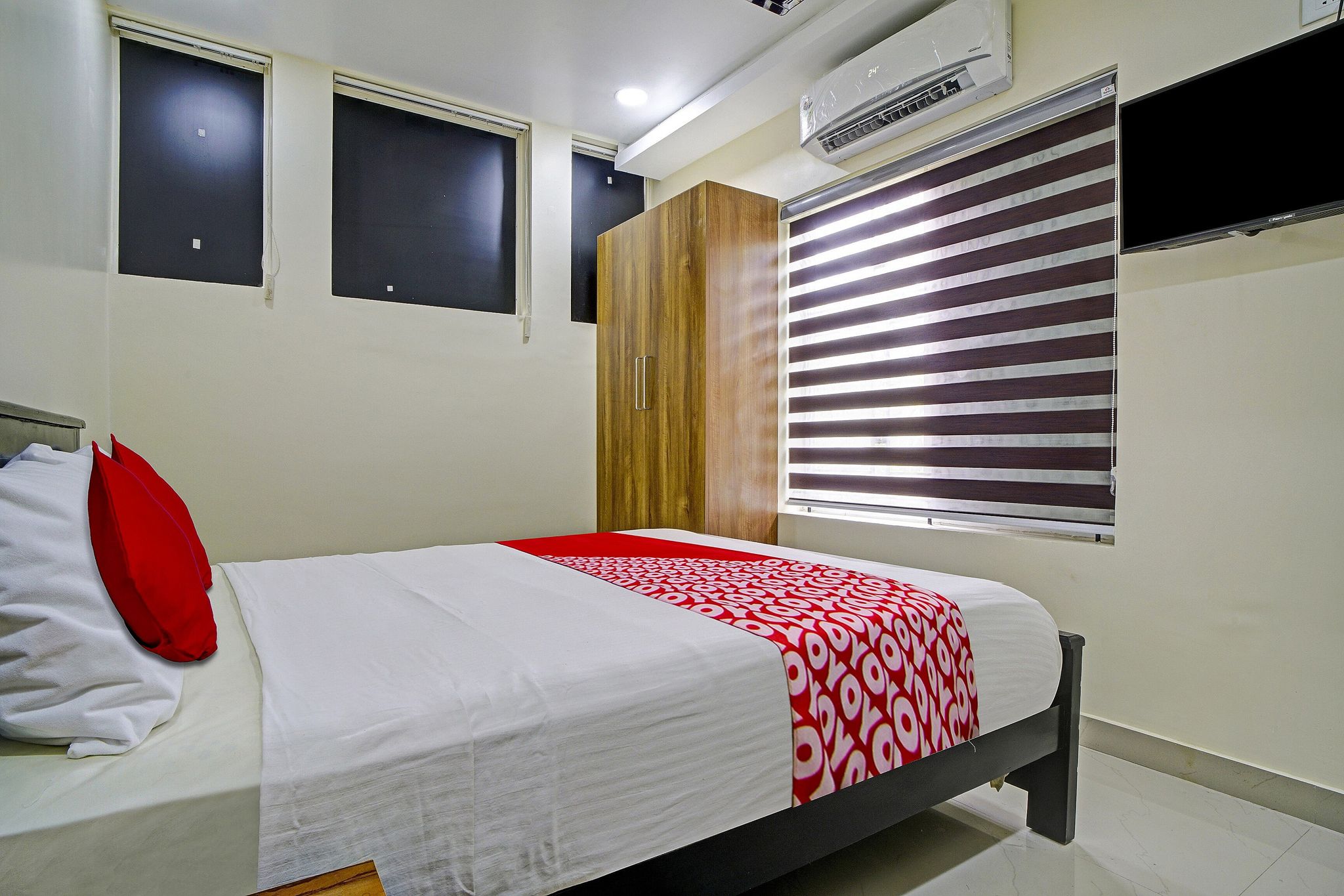 Super Hotel O Crystal Executive Suites Classic 9