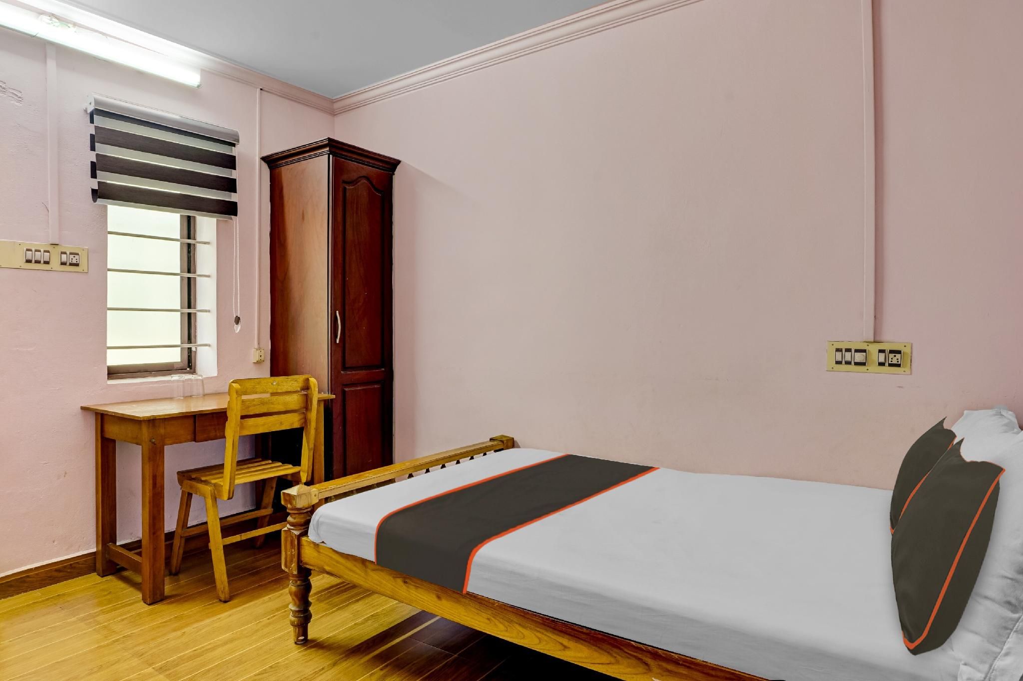 OYO 819187 Hotel Mali Residency Classic 5