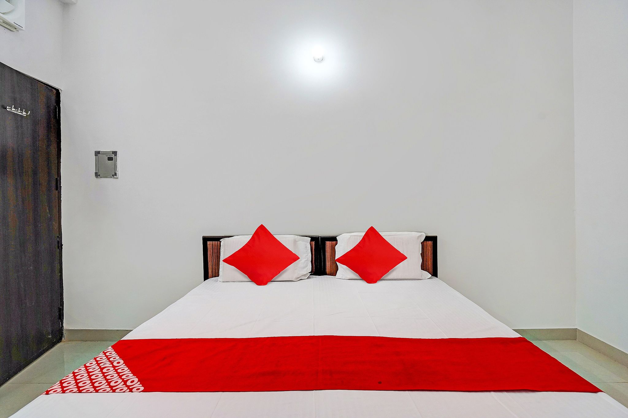 OYO Flagship Dream Heaven Production House Classic 11