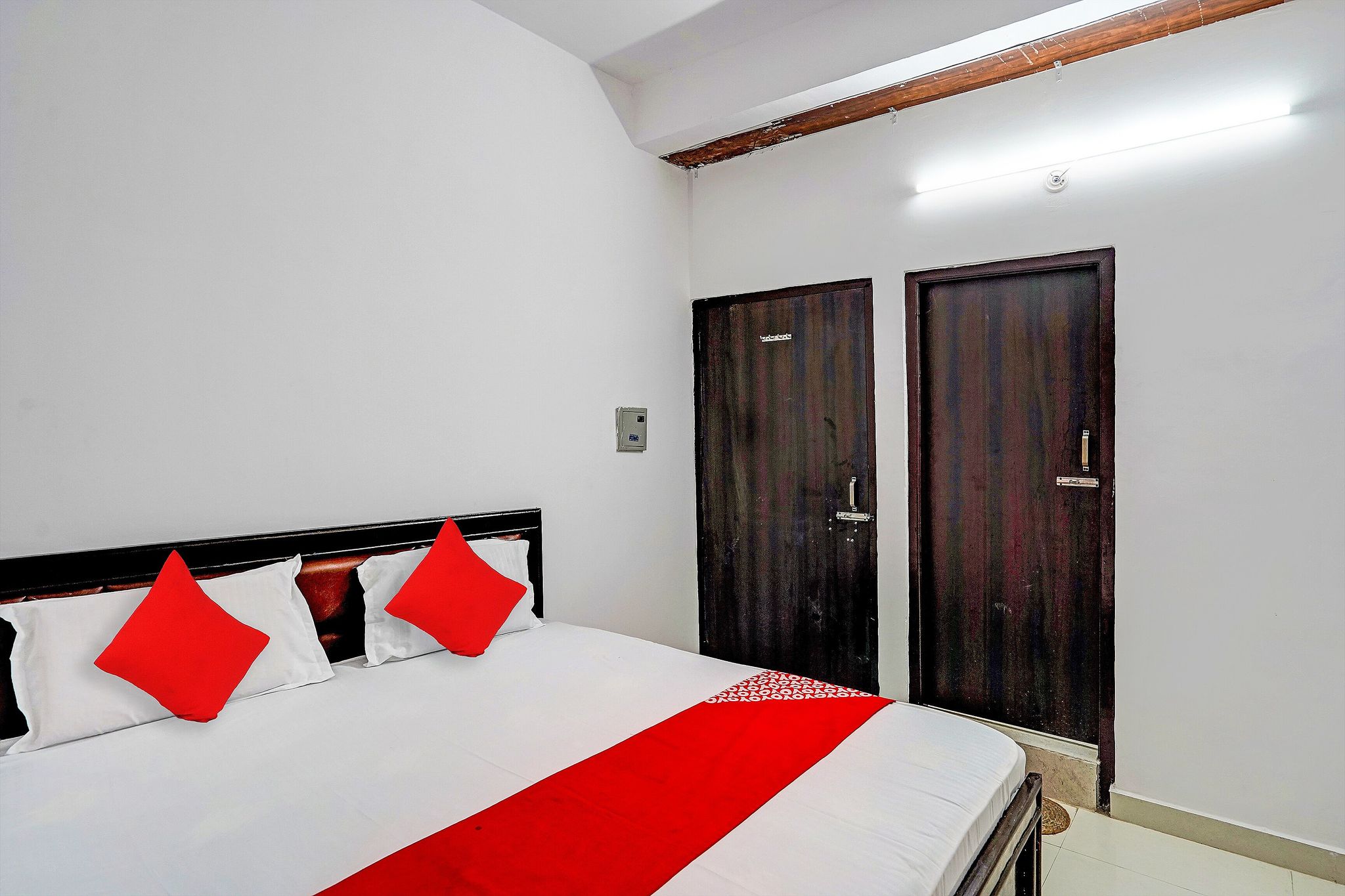 OYO Flagship Dream Heaven Production House Classic 2