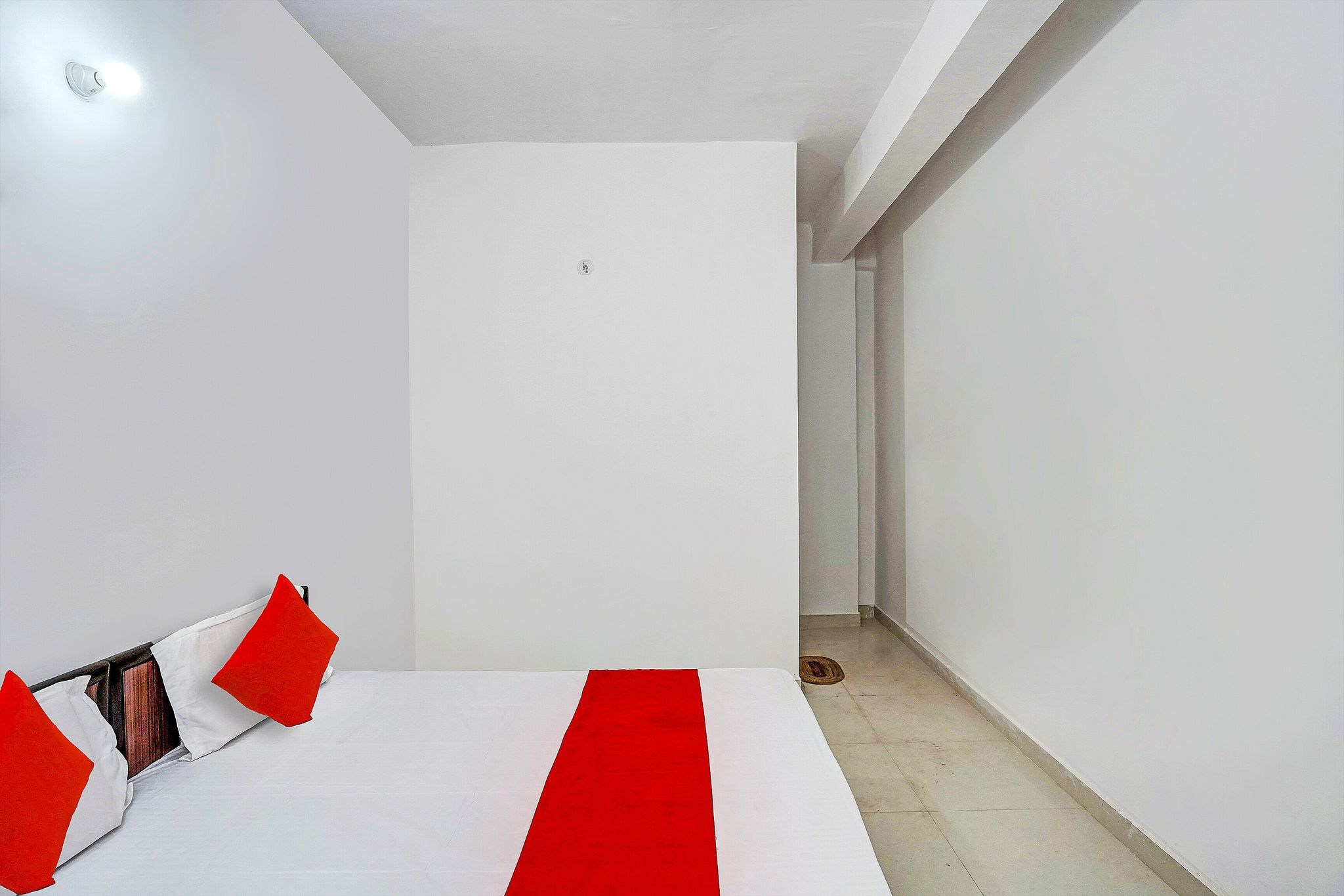 OYO Flagship Dream Heaven Production House Classic 16