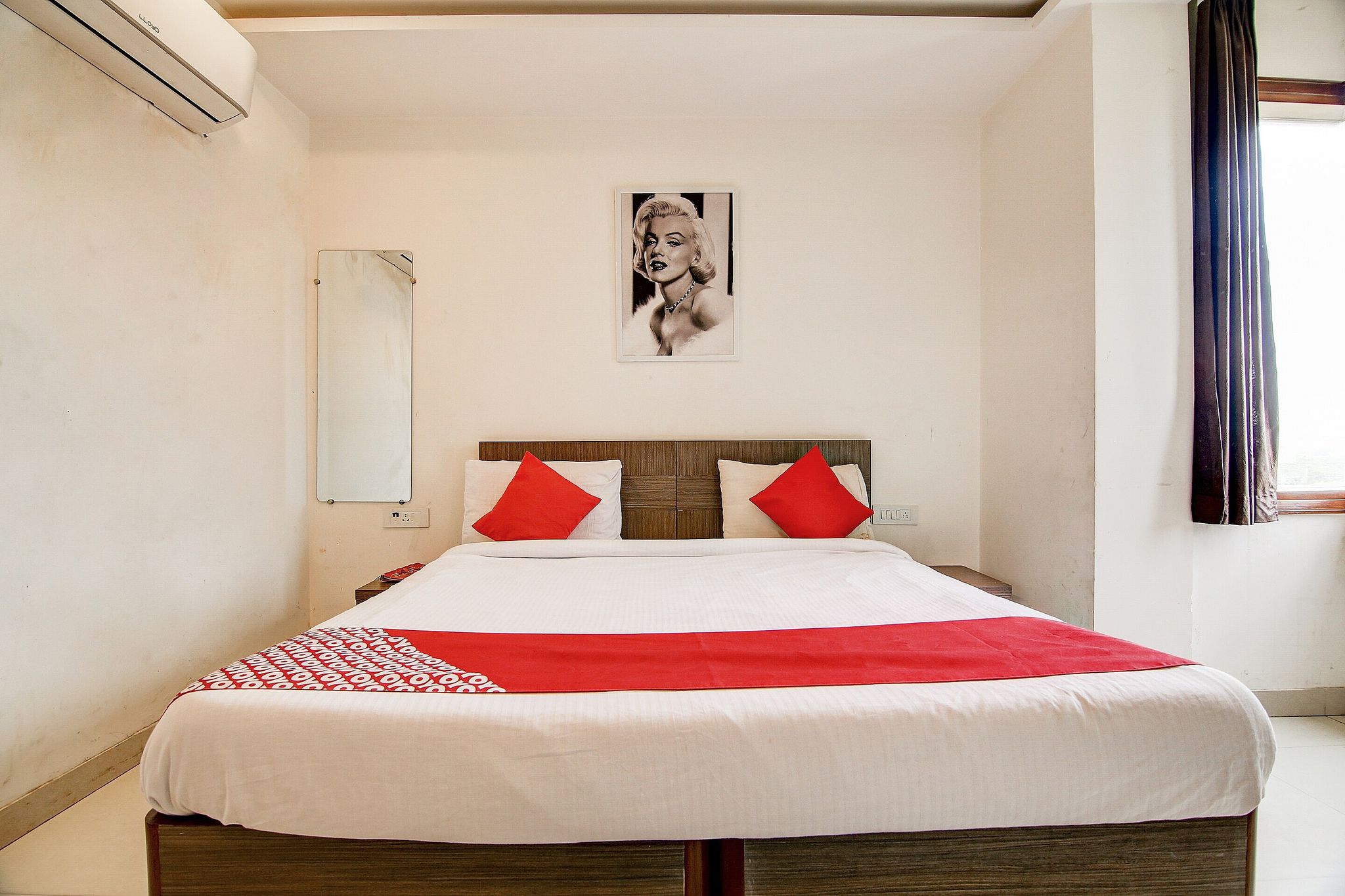 Collection O Jayshree Domestic Airport Classic