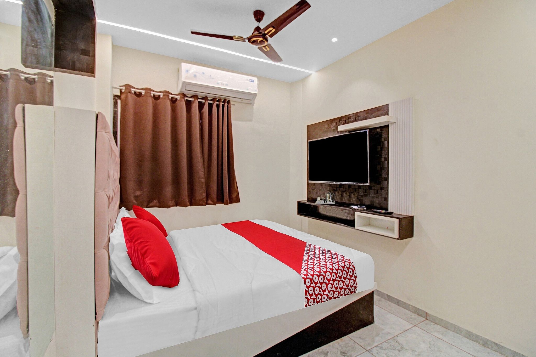 Hotel O S R Guest House Classic 3