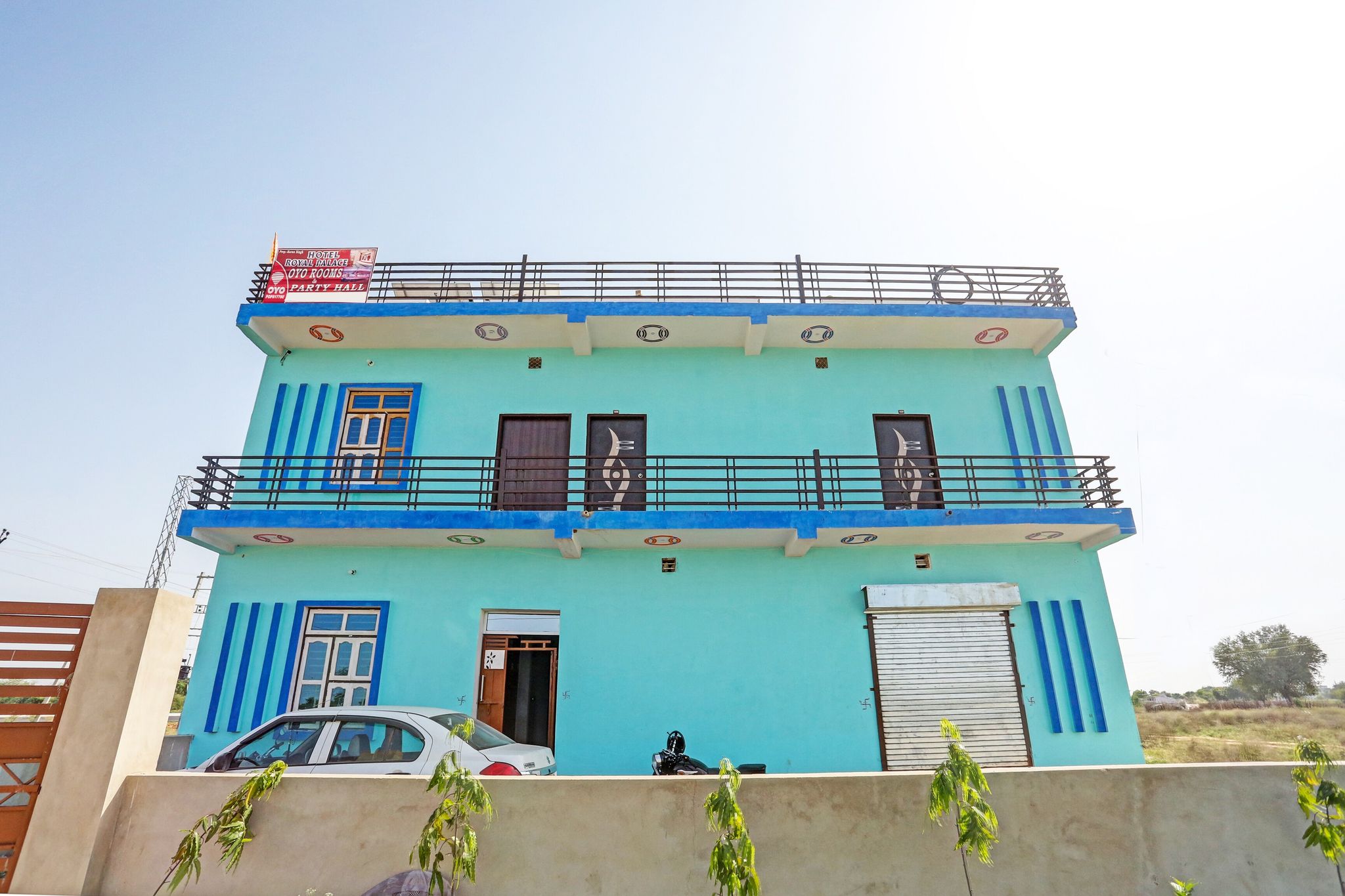 Hotel O Royal Palace
