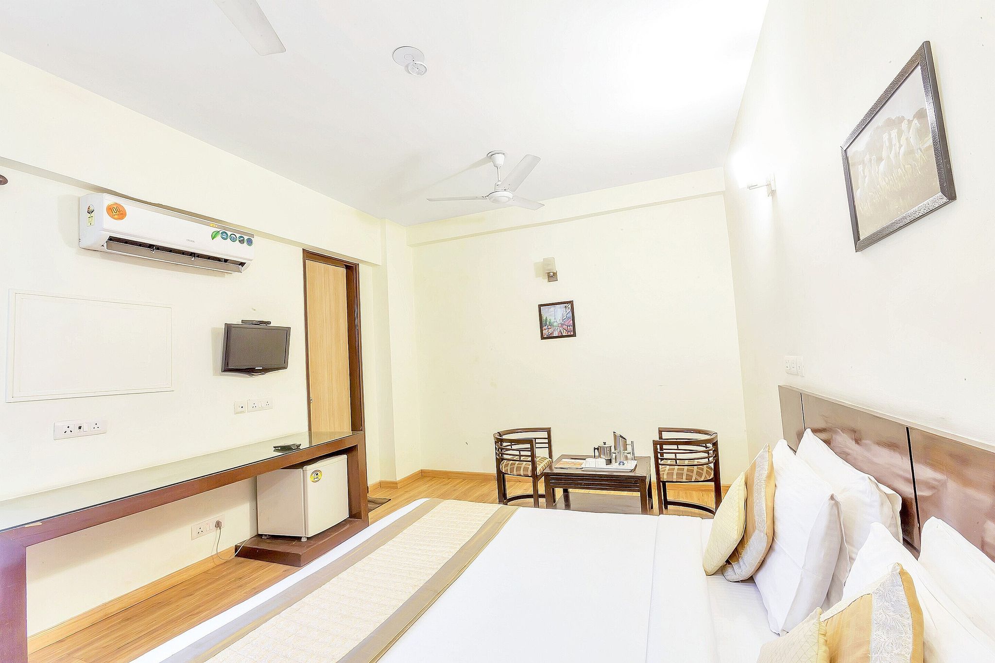 Hotel O by OYO NOIDA STAY Classic 4