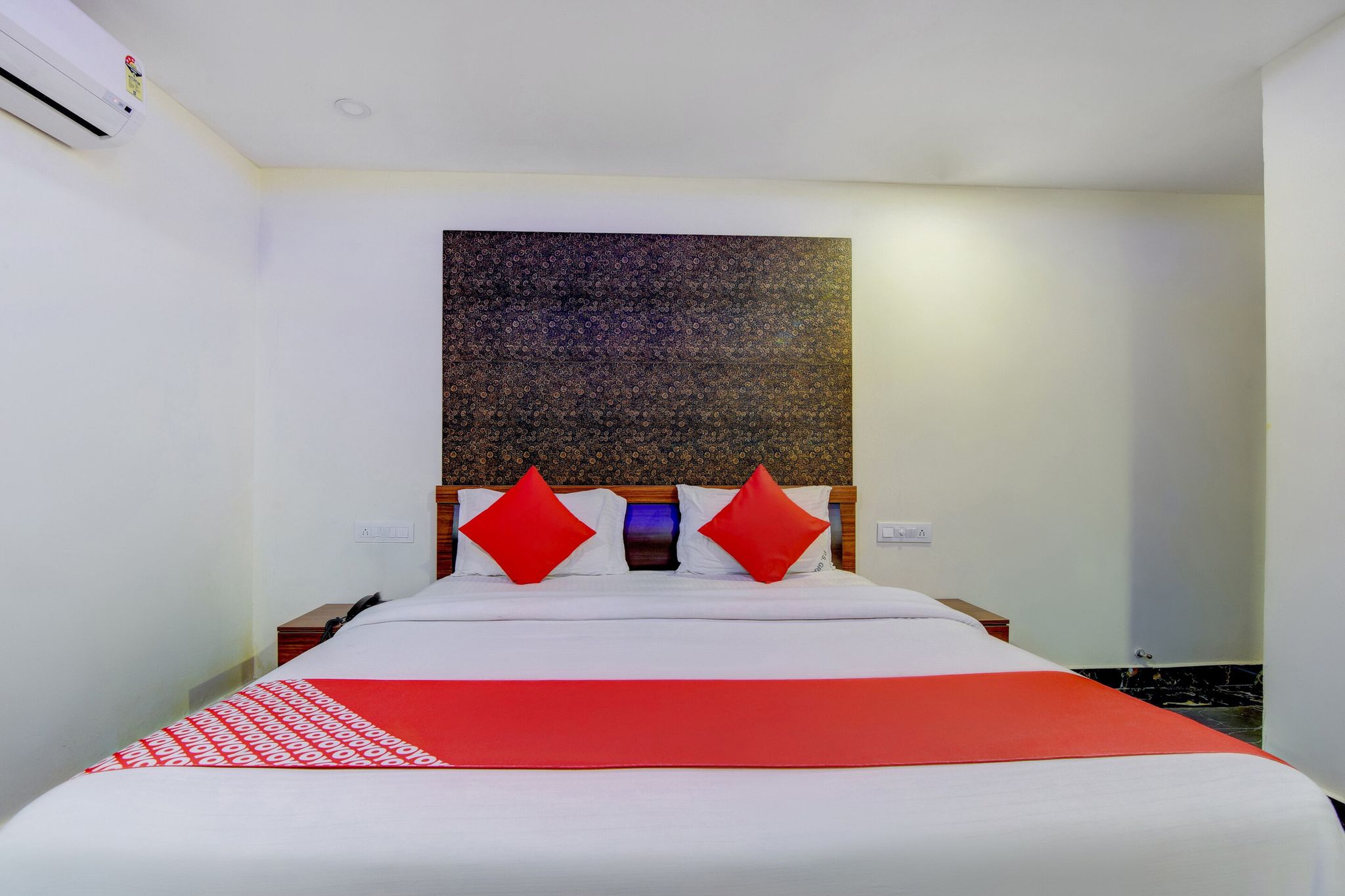 Hotel O by OYO P S Grand Classic 14