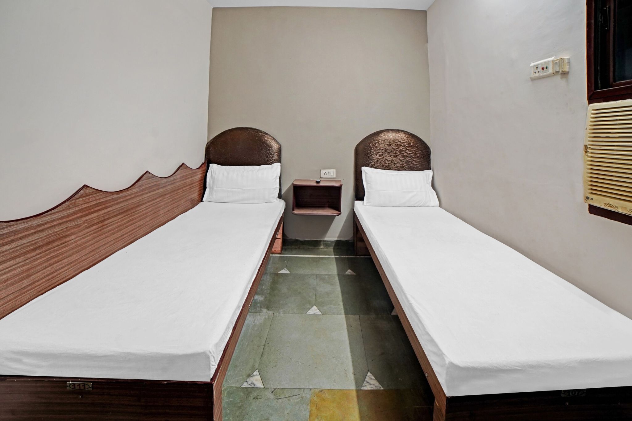 Hotel O Home Stay Classic 9