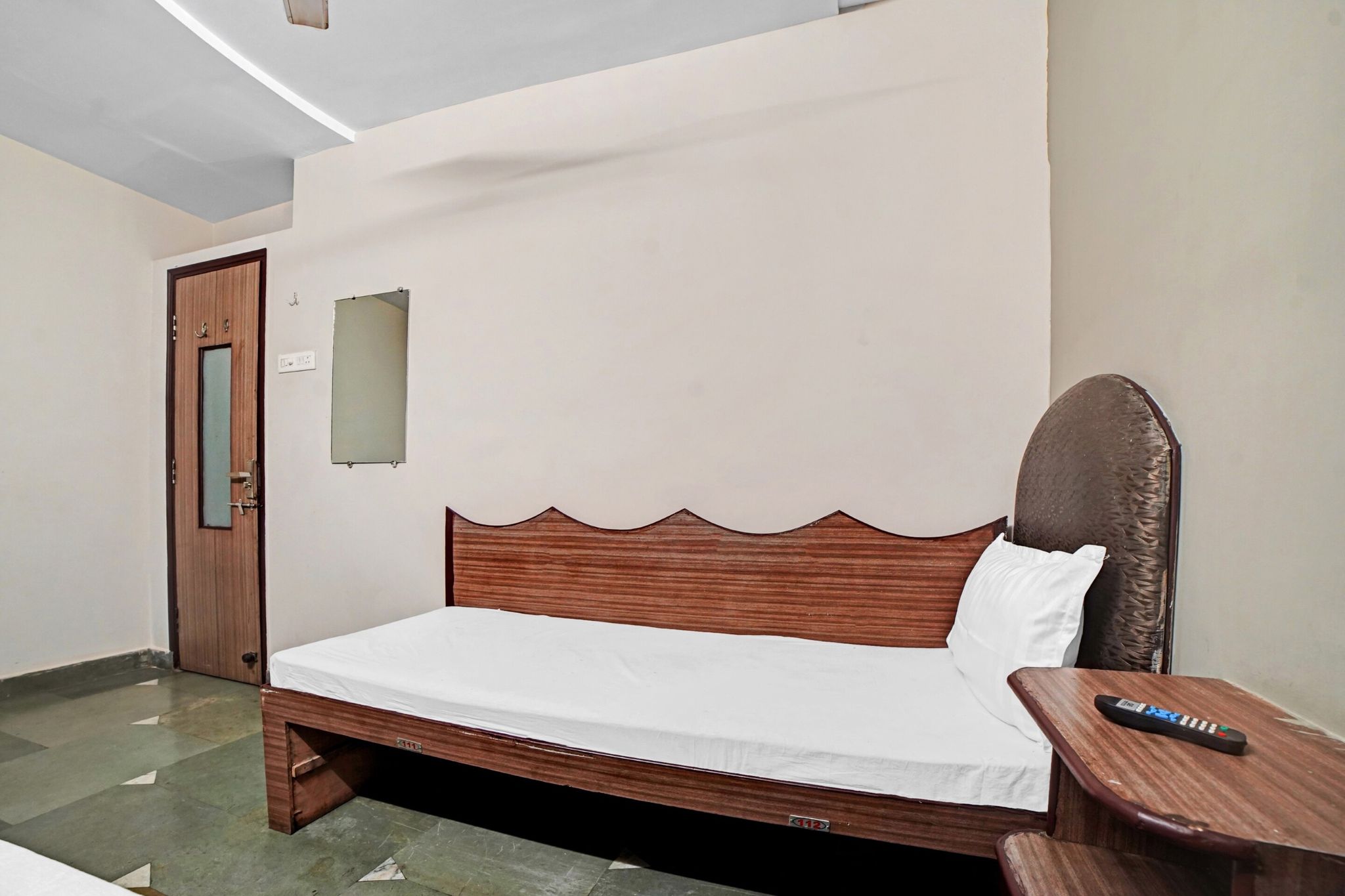 Hotel O Home Stay Classic 6