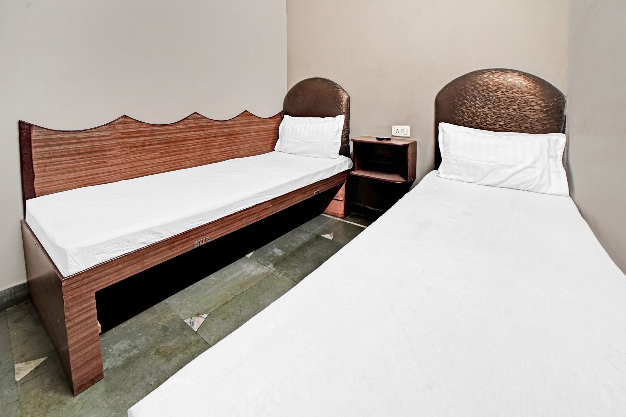 Hotel O Home Stay Classic 8